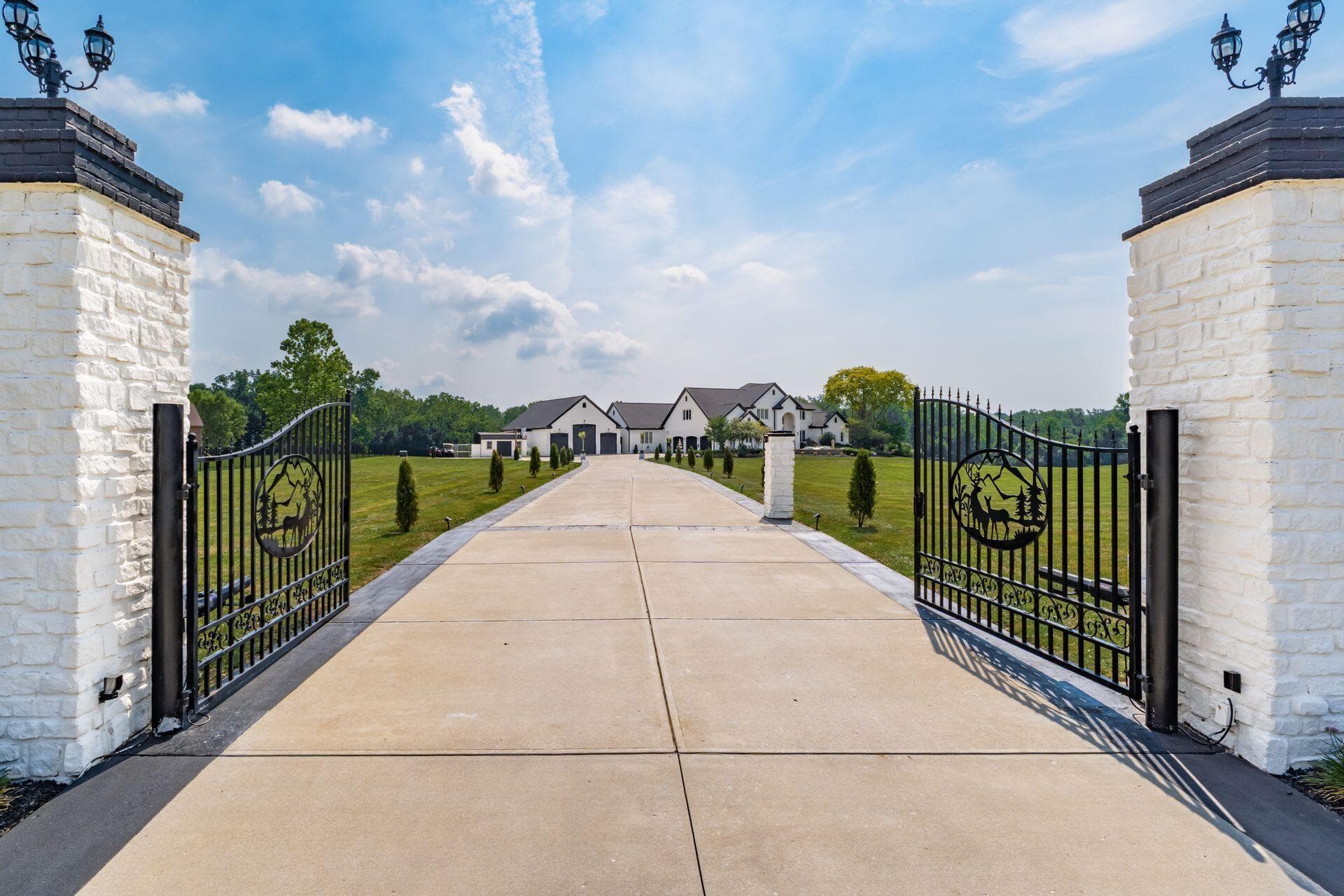 12100 Toll Gate Court NW, Pickerington, OH 43147