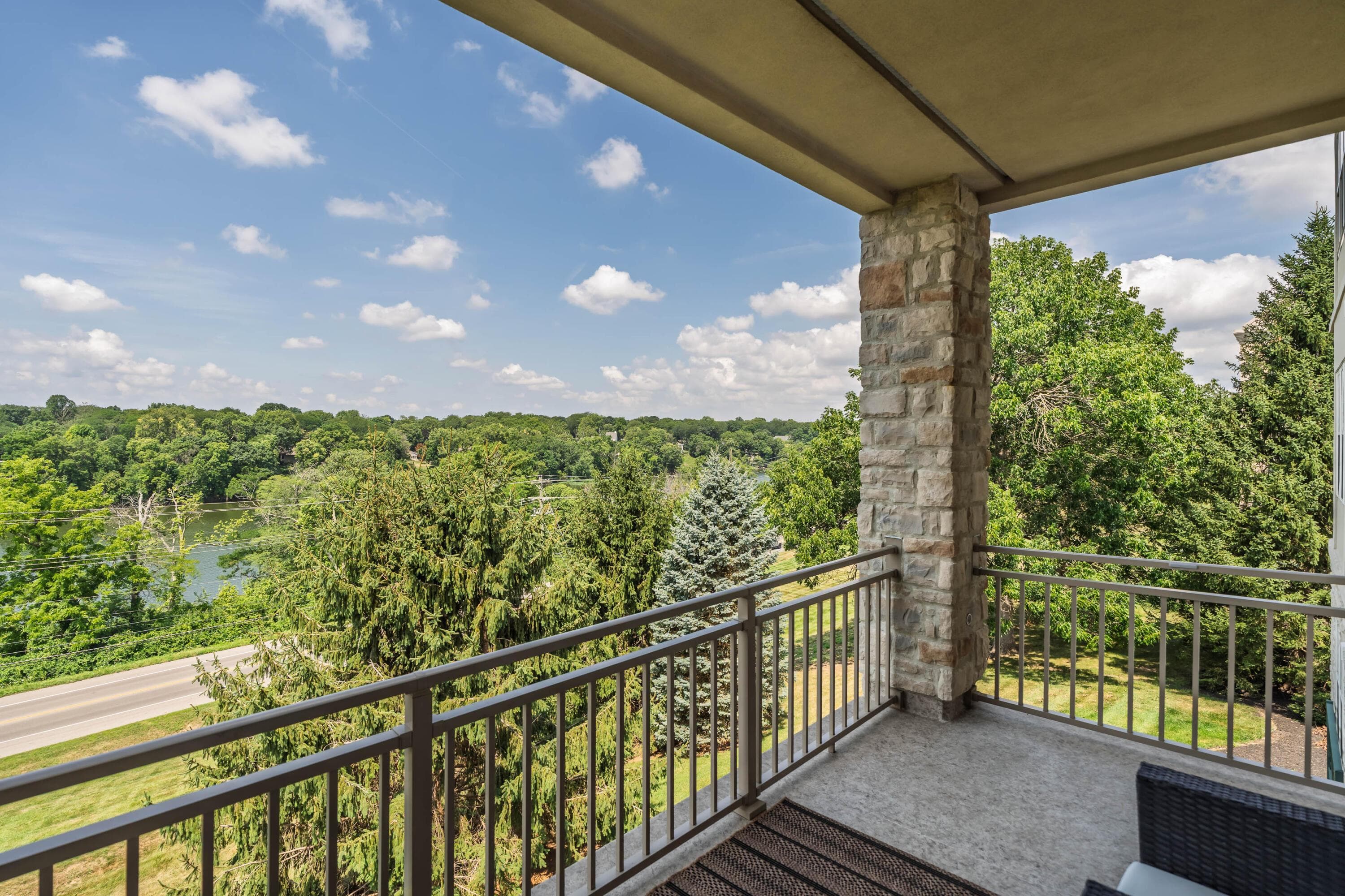 5735 Newbank Circle #203, Dublin, OH 43017