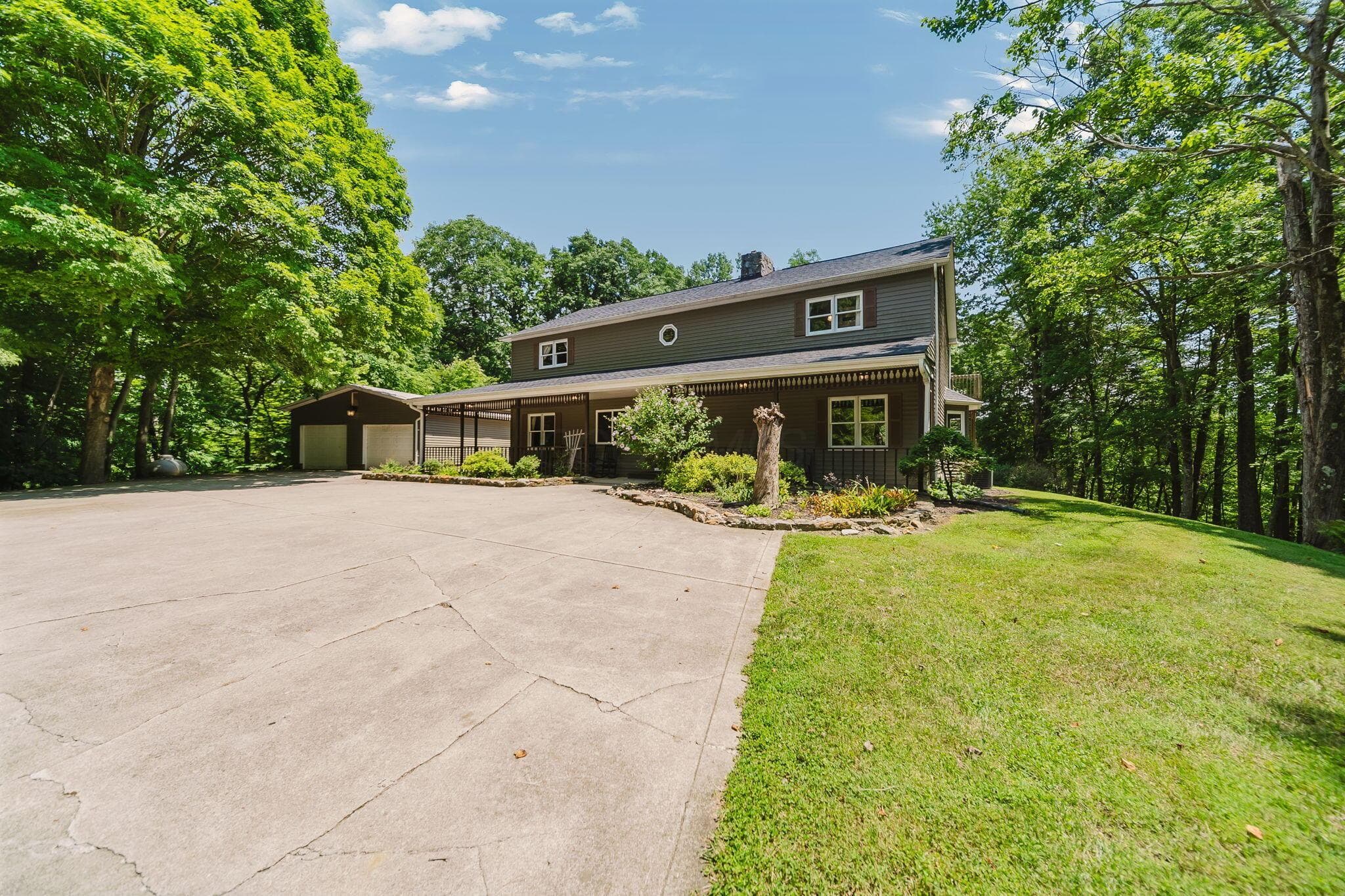 23095 Buena Vista Road, Rockbridge, OH 43149