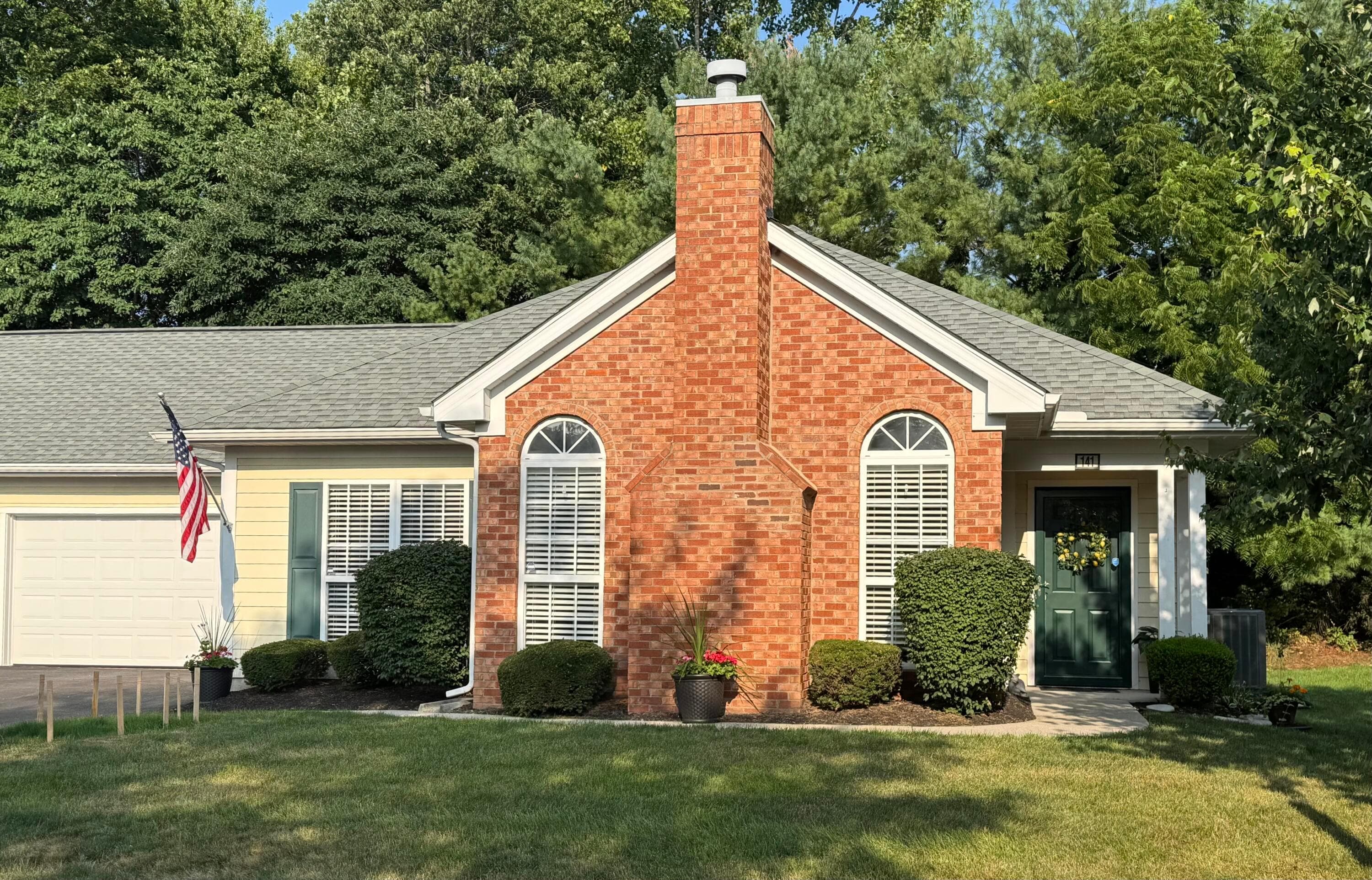 141 Glade Springs Drive, Blacklick, OH