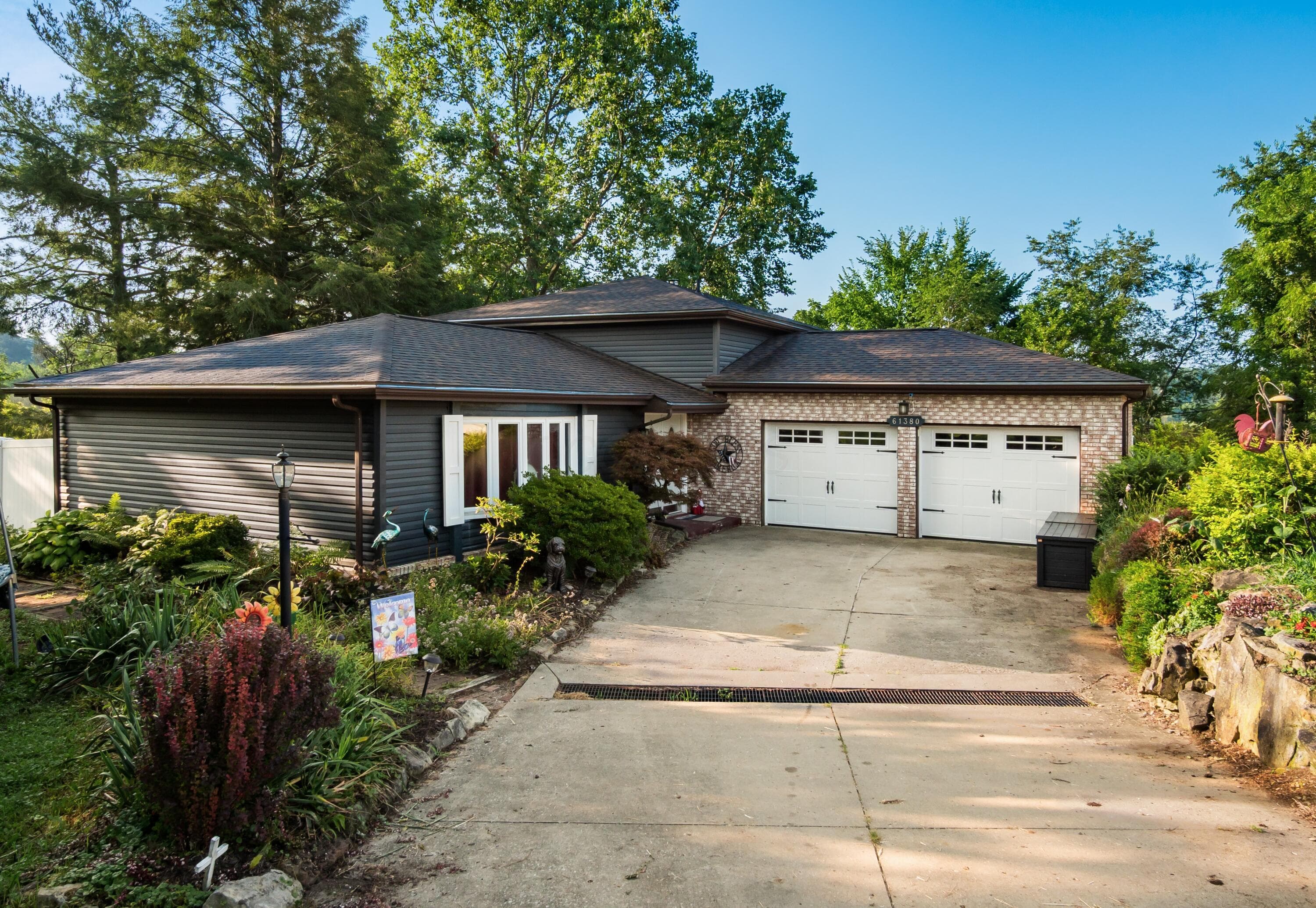 61380 Summit Road, New Concord, OH 43762