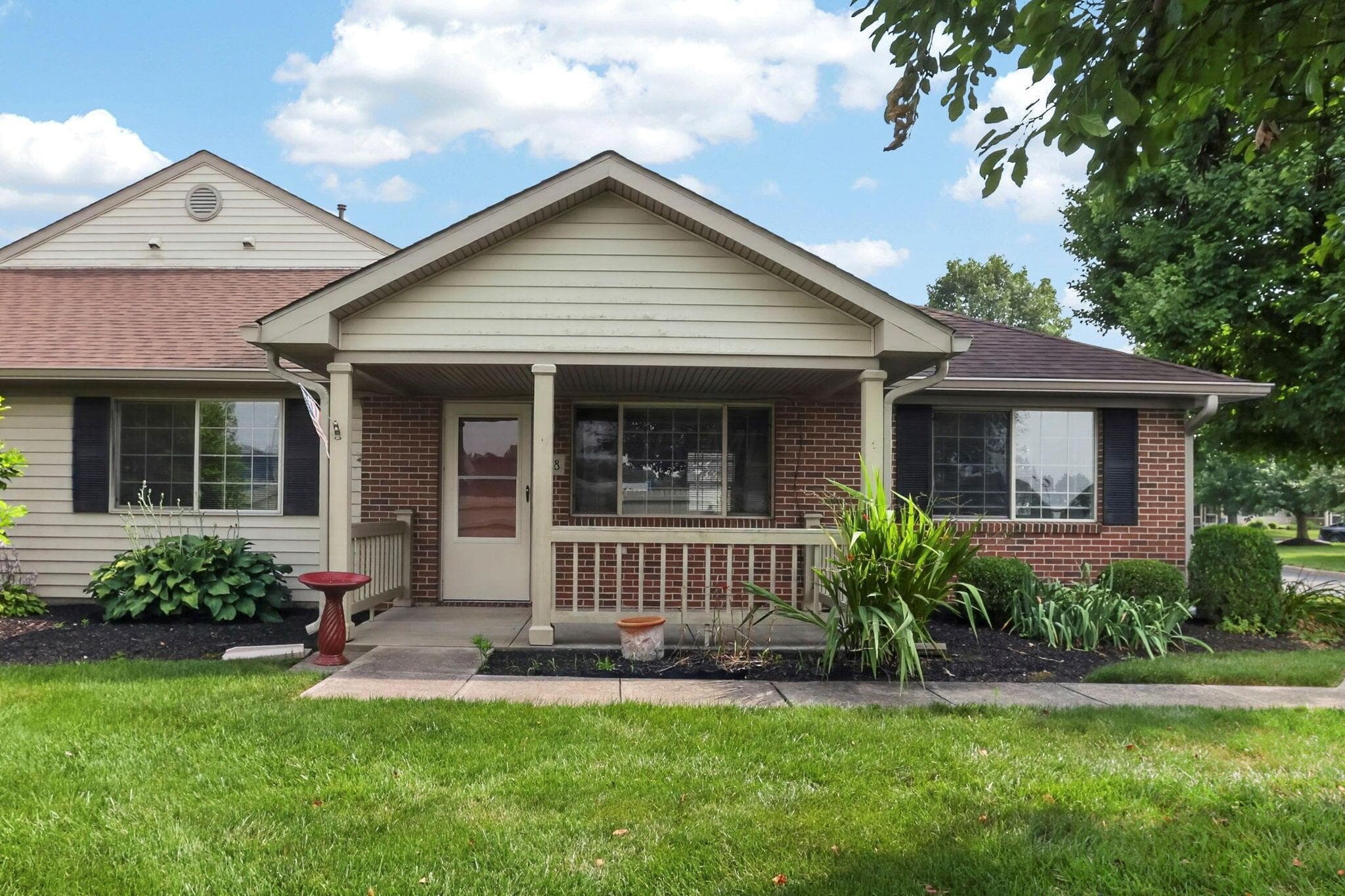 38 Northpointe Lane, Newark, OH 43055