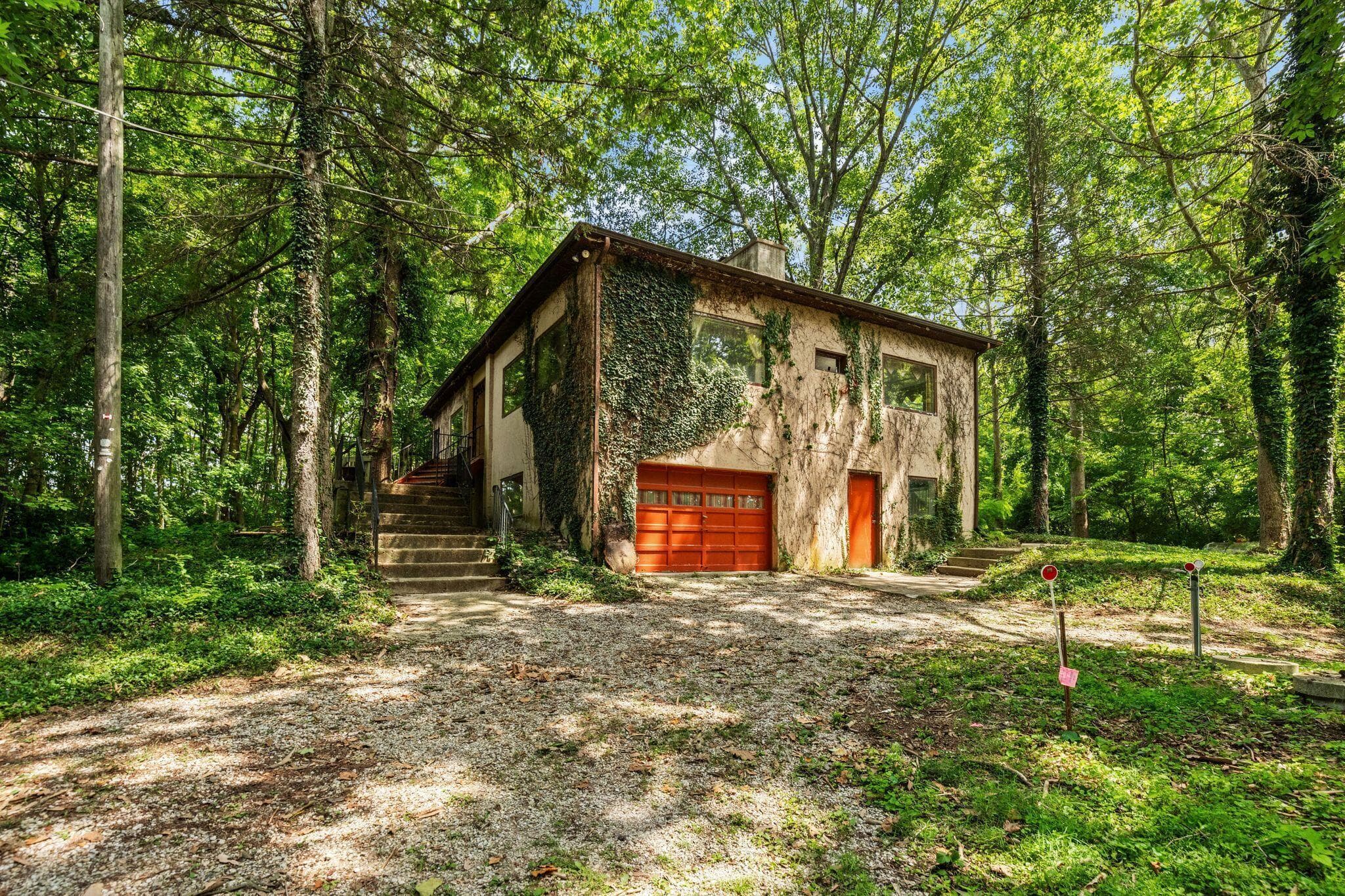 5774 London Groveport Road, Orient, OH 43146