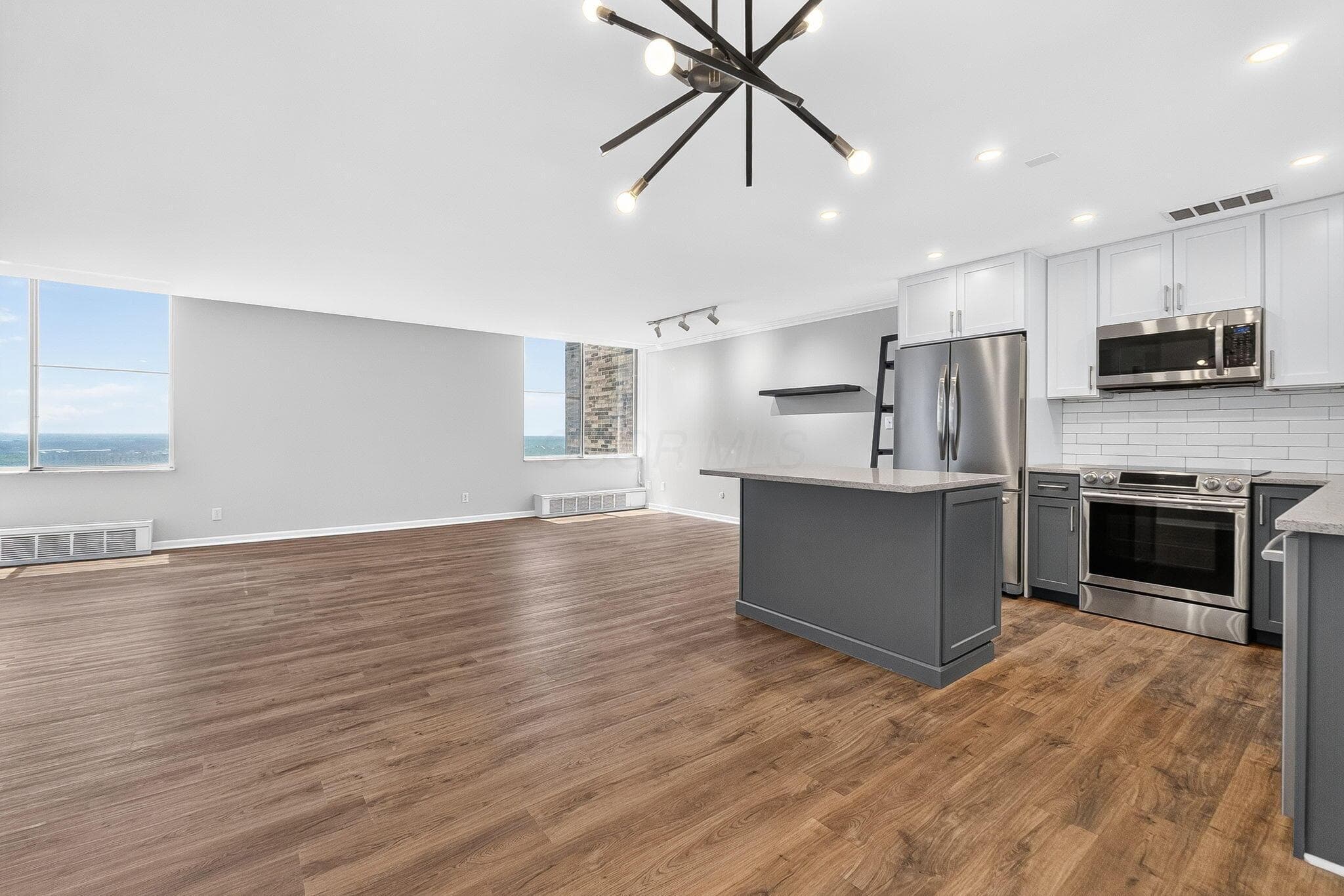 1000 Urlin Avenue #1415, Columbus, OH 43212