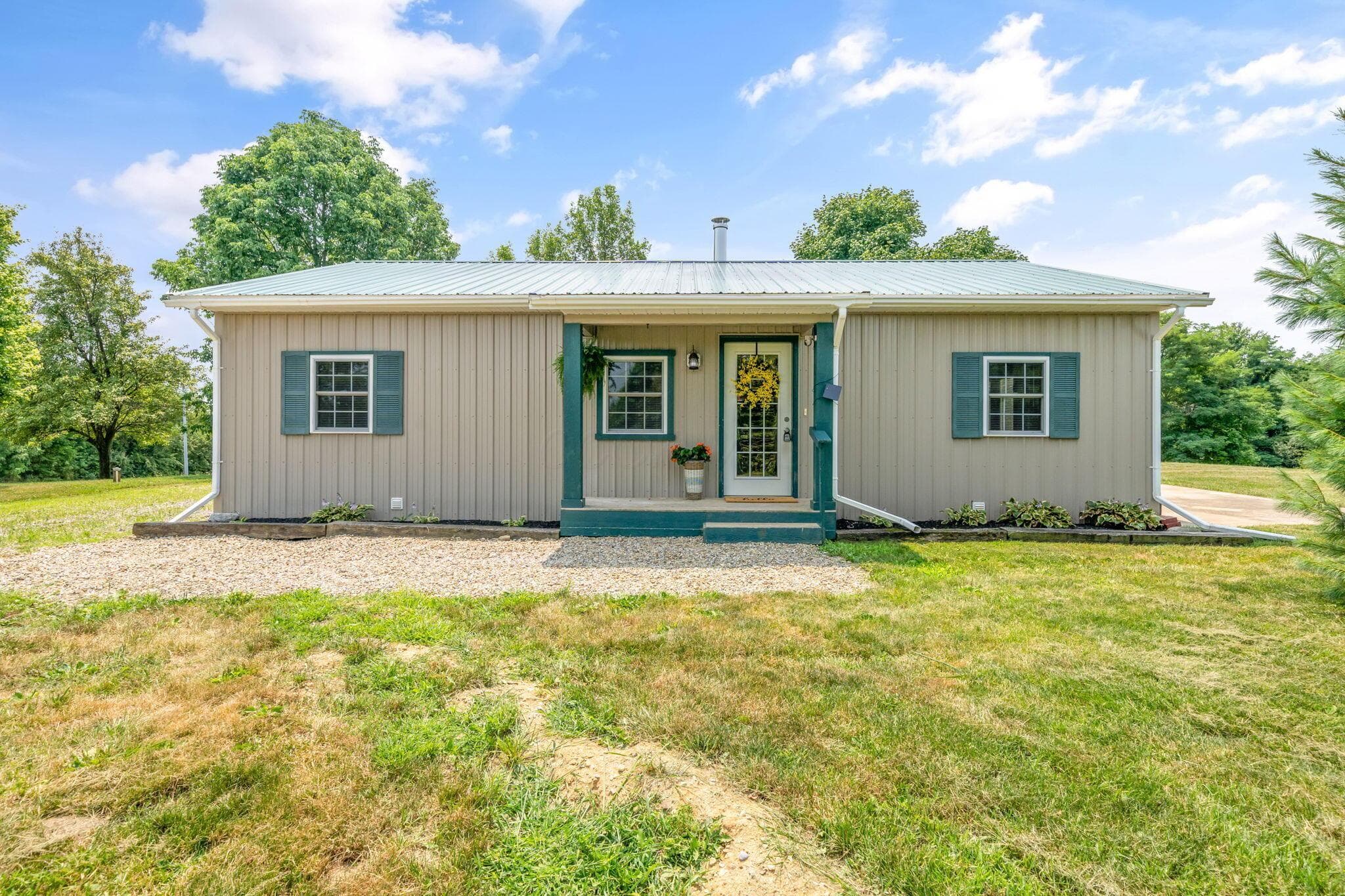 2621 Larimore Road, Mount Vernon, OH 43050