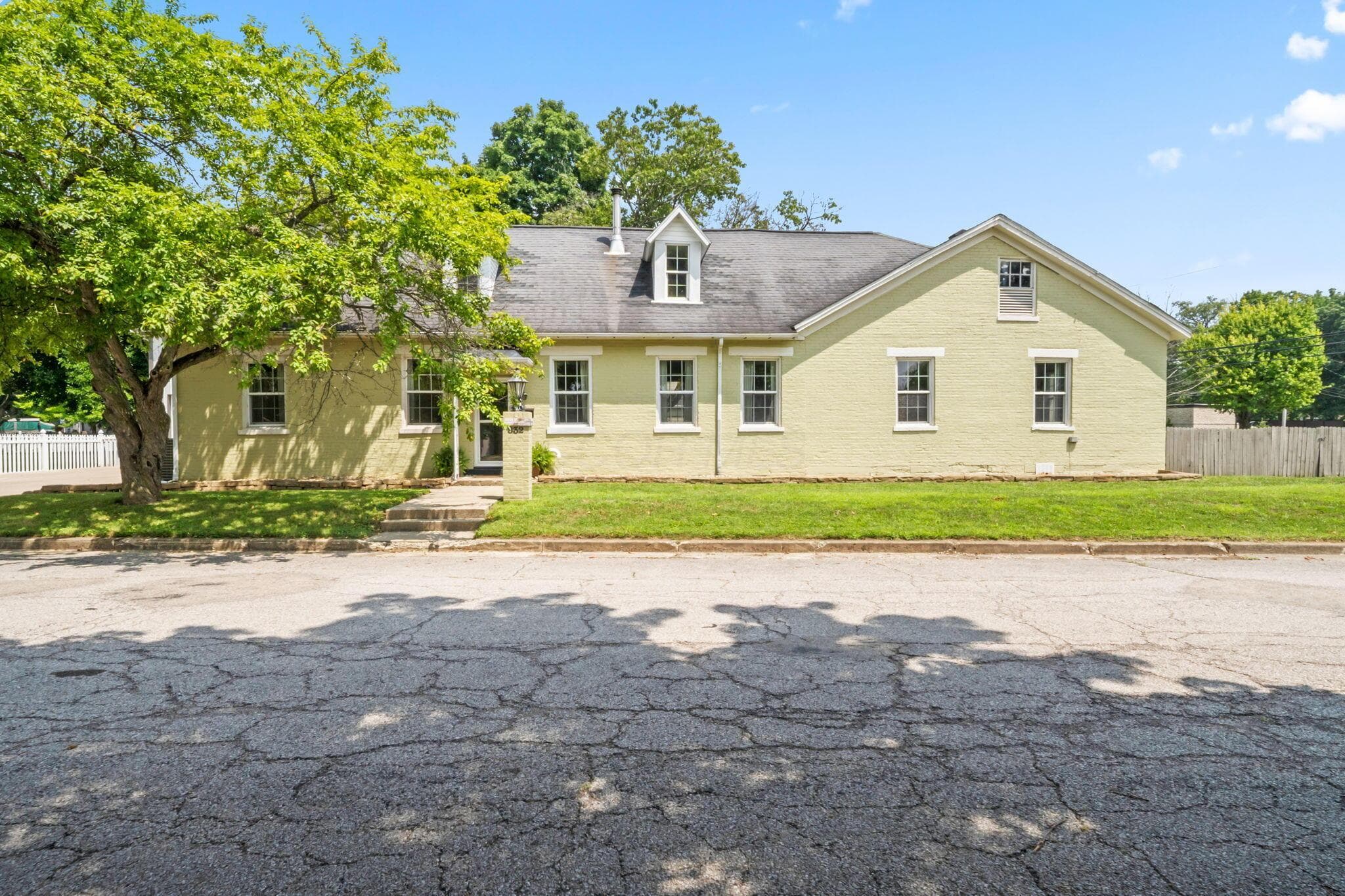 832 Pershing Drive, Circleville, OH 43113