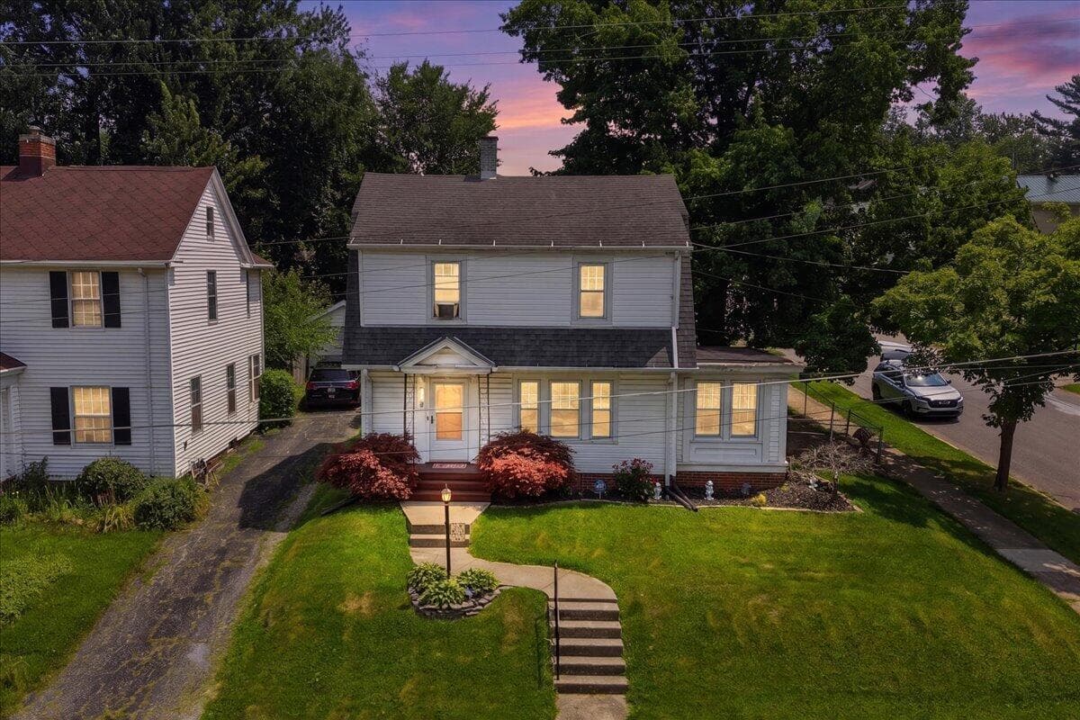 219 Euclid Avenue, Mansfield, OH 44903