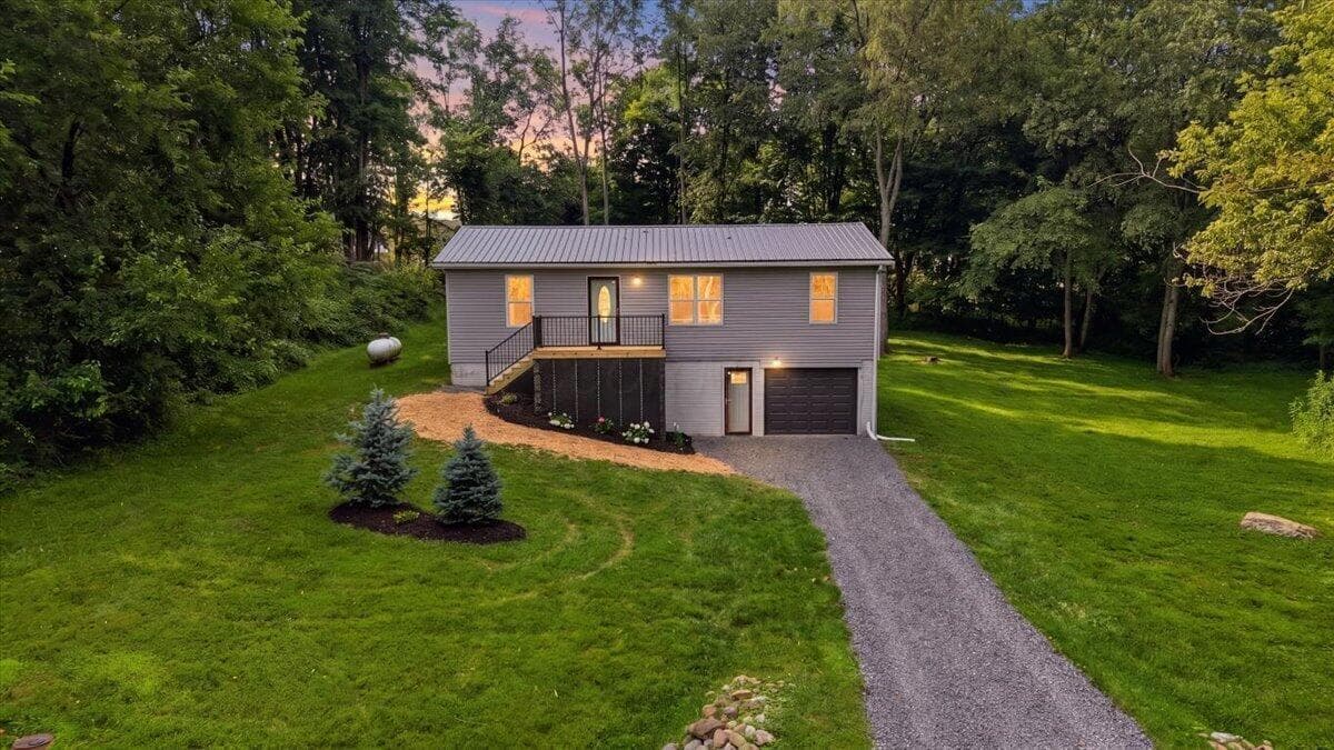 52 Eastway Court, Howard, OH 43028
