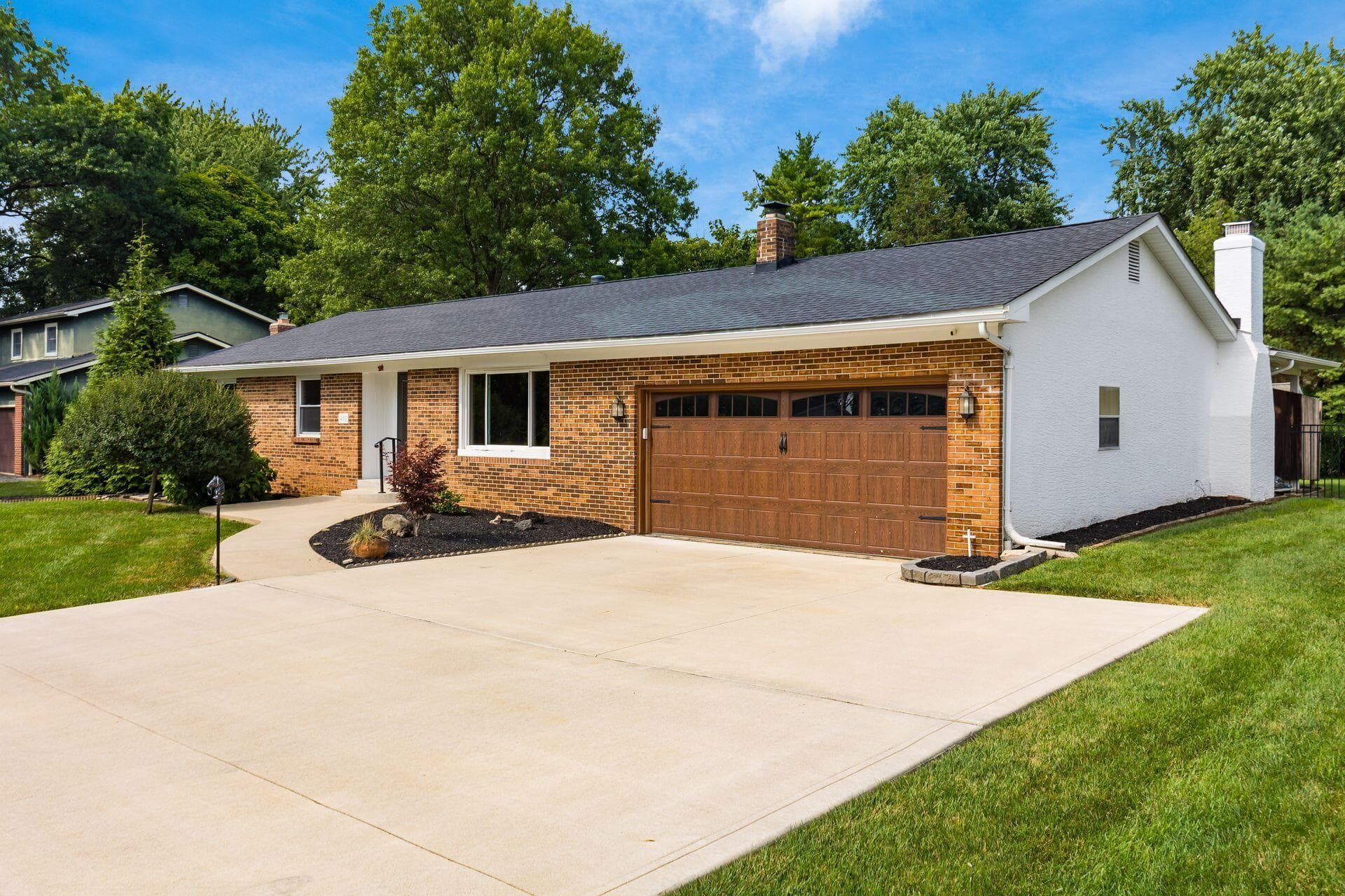 408 Pickering Drive, Pickerington, OH