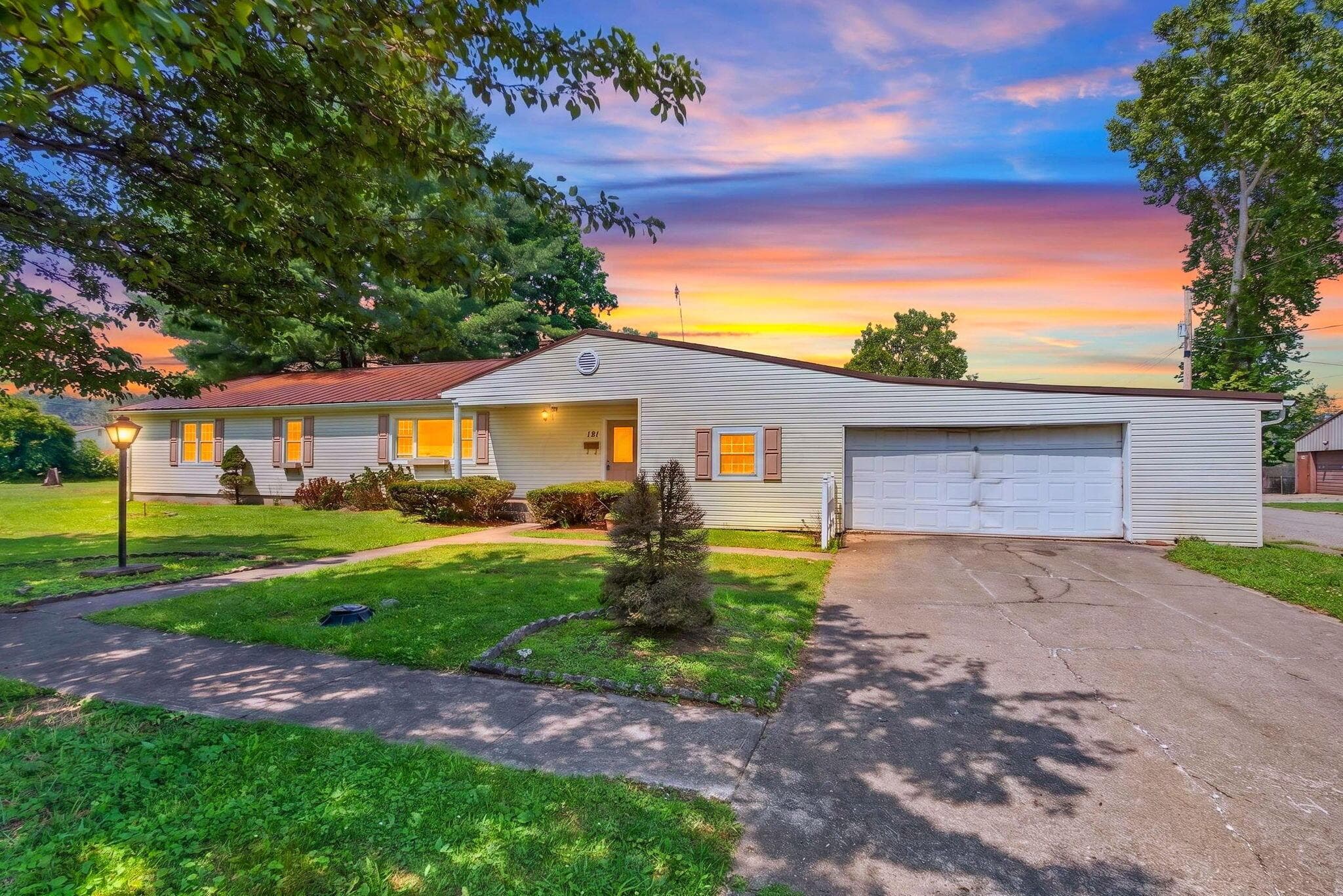 121 N Wisconsin Avenue, Wellston, OH 45692