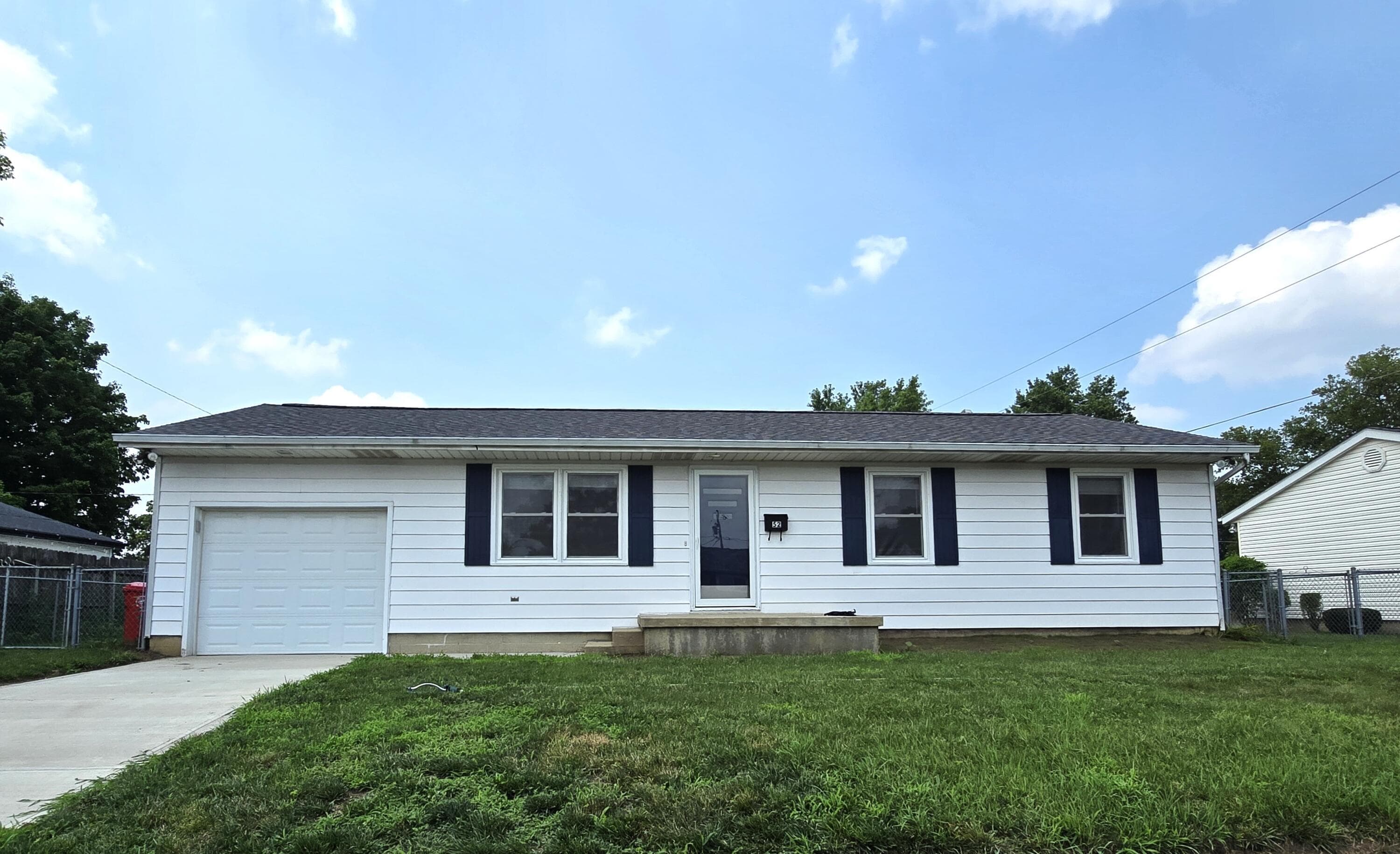 52 Deger Drive, London, OH