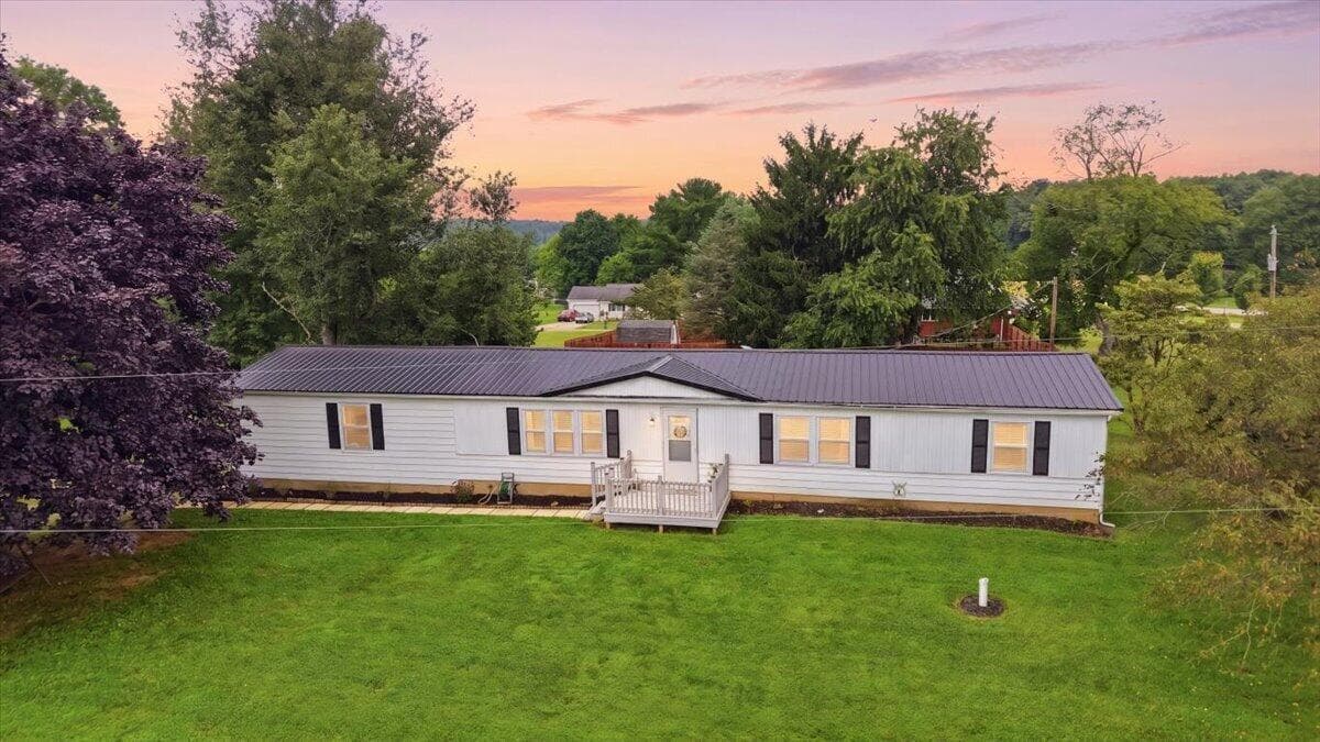 15934 Wooster Road, Mount Vernon, OH 43050