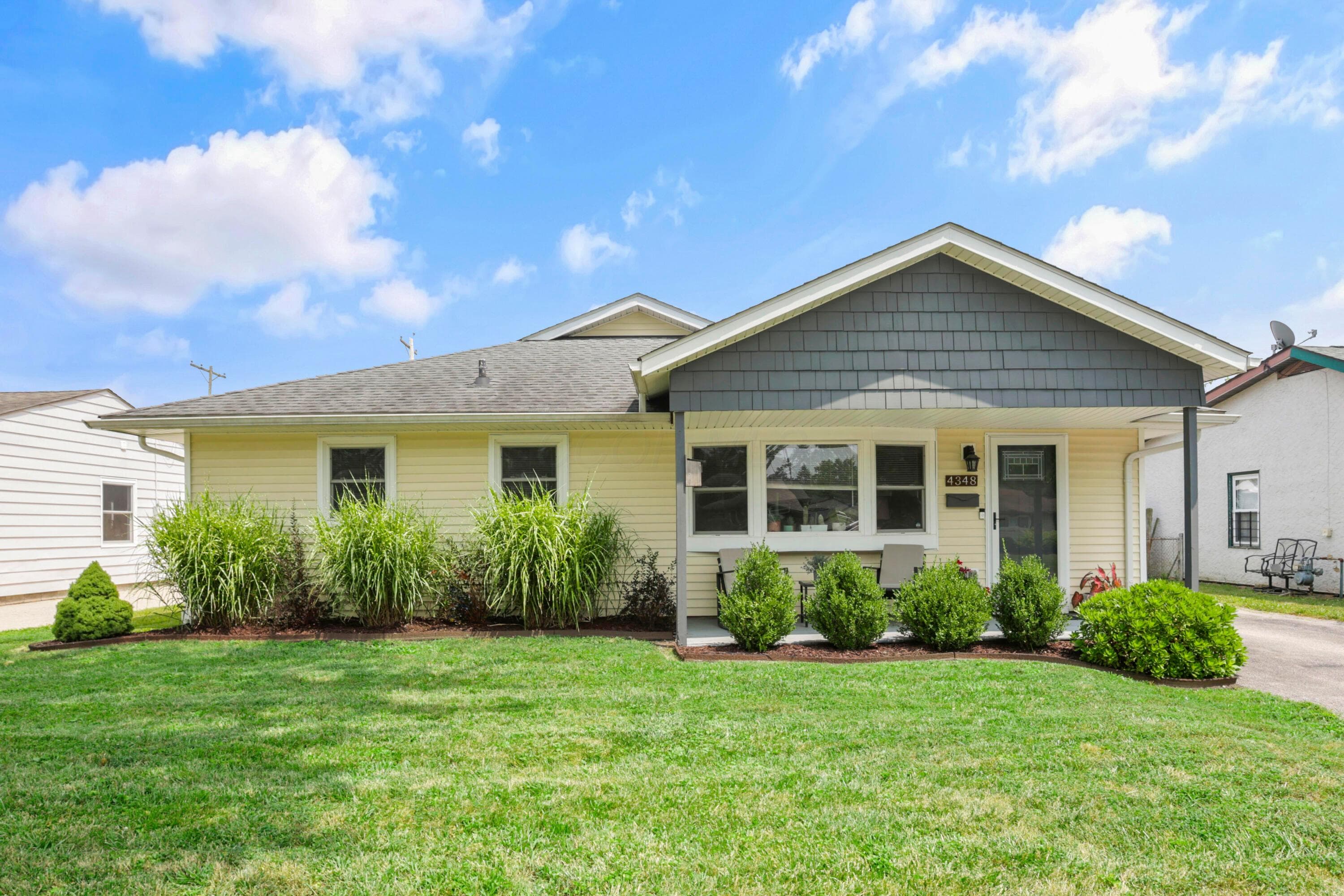 4348 Maplegrove Drive, Grove City, OH