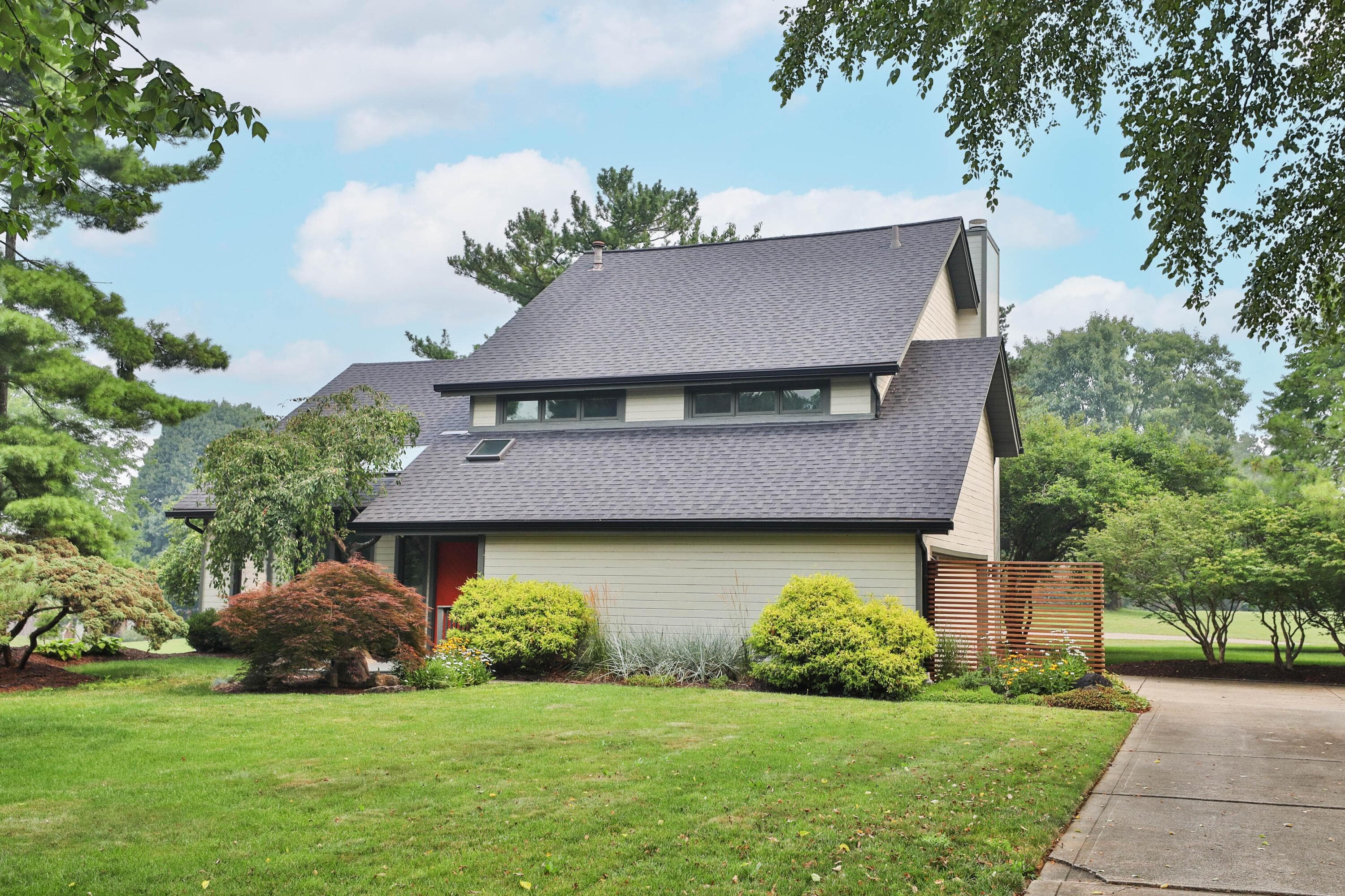 5318 Derringer Drive, Westerville, OH