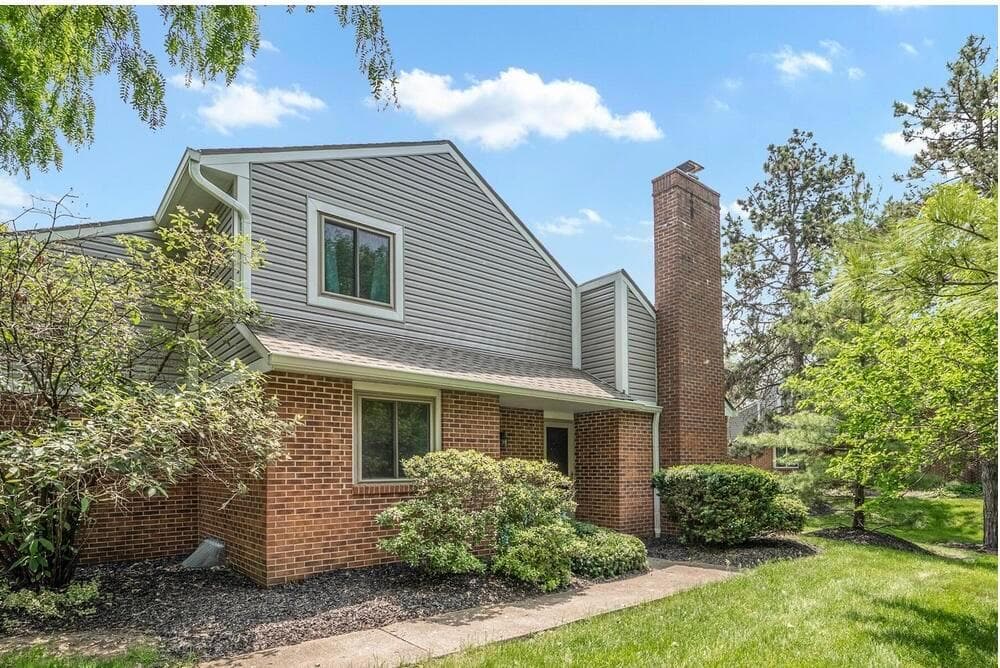 115 Corbins Mill Drive, Dublin, OH 43017