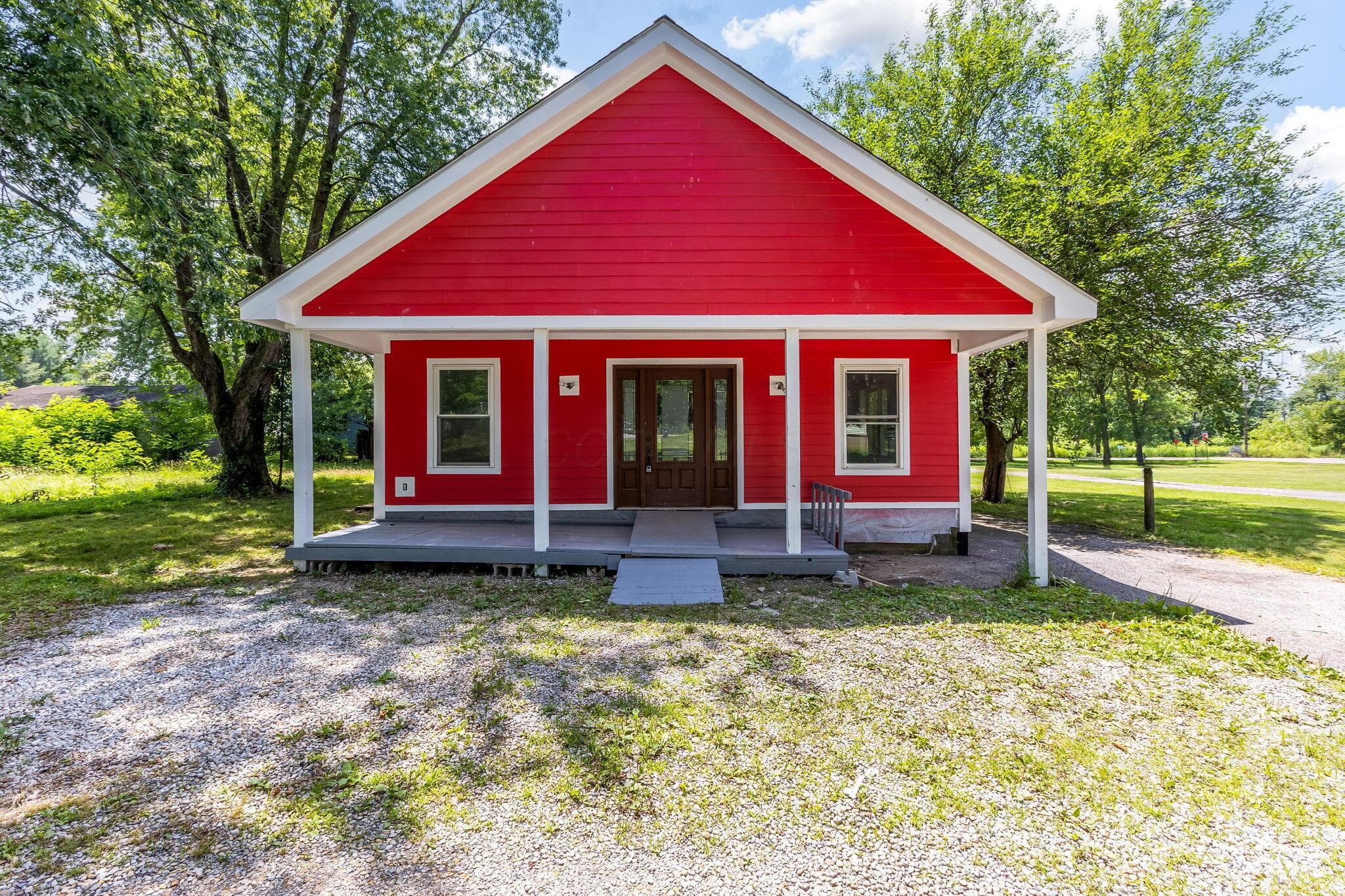 107 E 2nd Avenue, Hebron, OH 43025