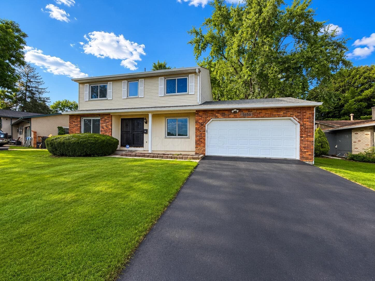 1656 Staffordshire Road, Columbus, OH 43229
