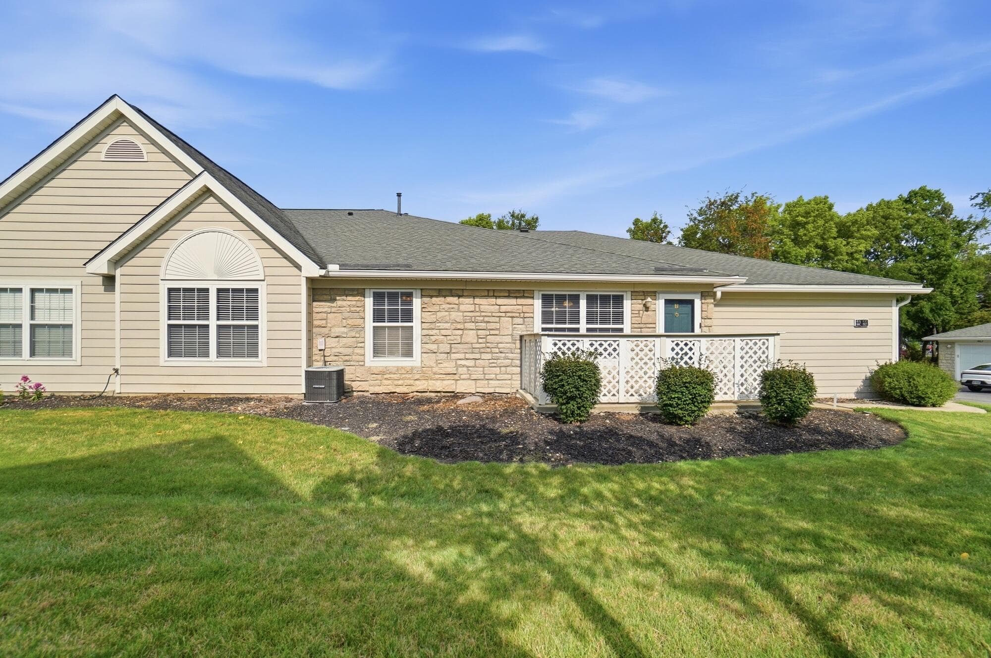 185 Groveport Pike #6B, Canal Winchester, OH 43110