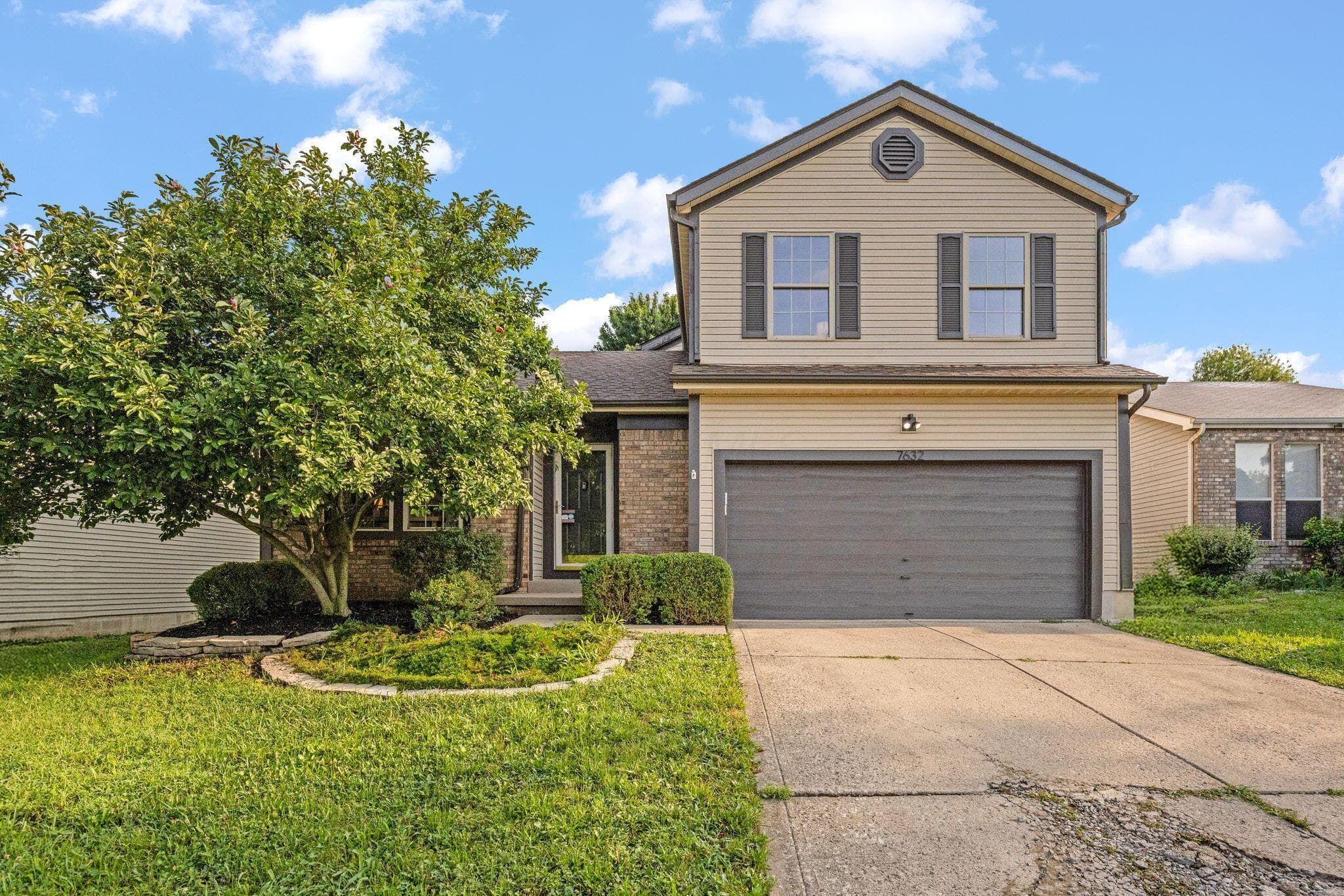 7632 Plainfield Drive, Pickerington, OH
