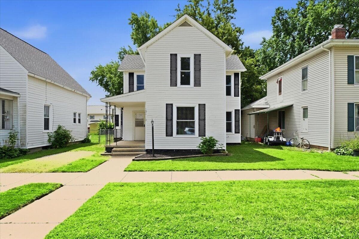 620 W Gambier Street #1/2, Mount Vernon, OH 43050