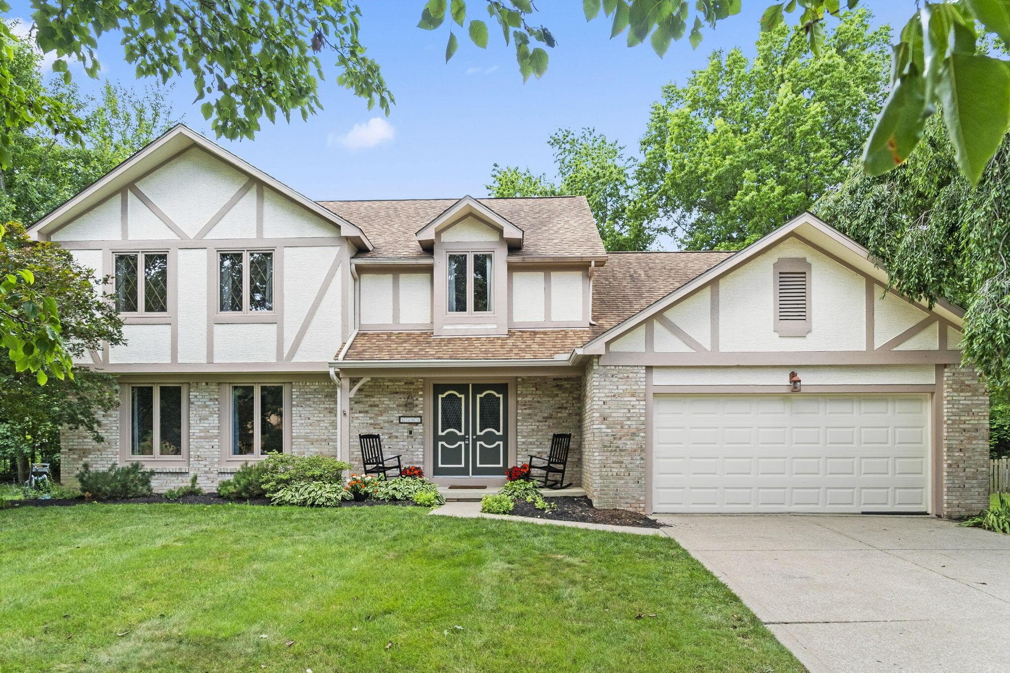 1301 Black Oak, Westerville, OH