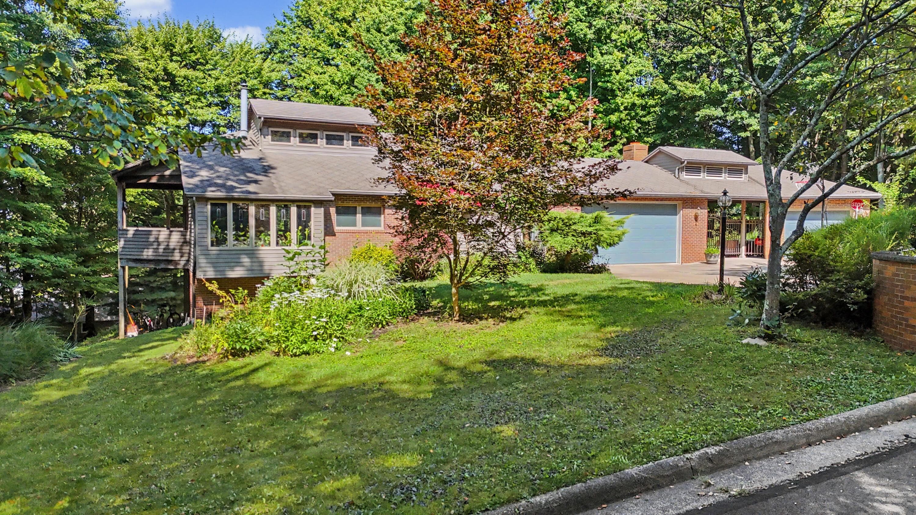 127 Yorkshire Road, Bellville, OH