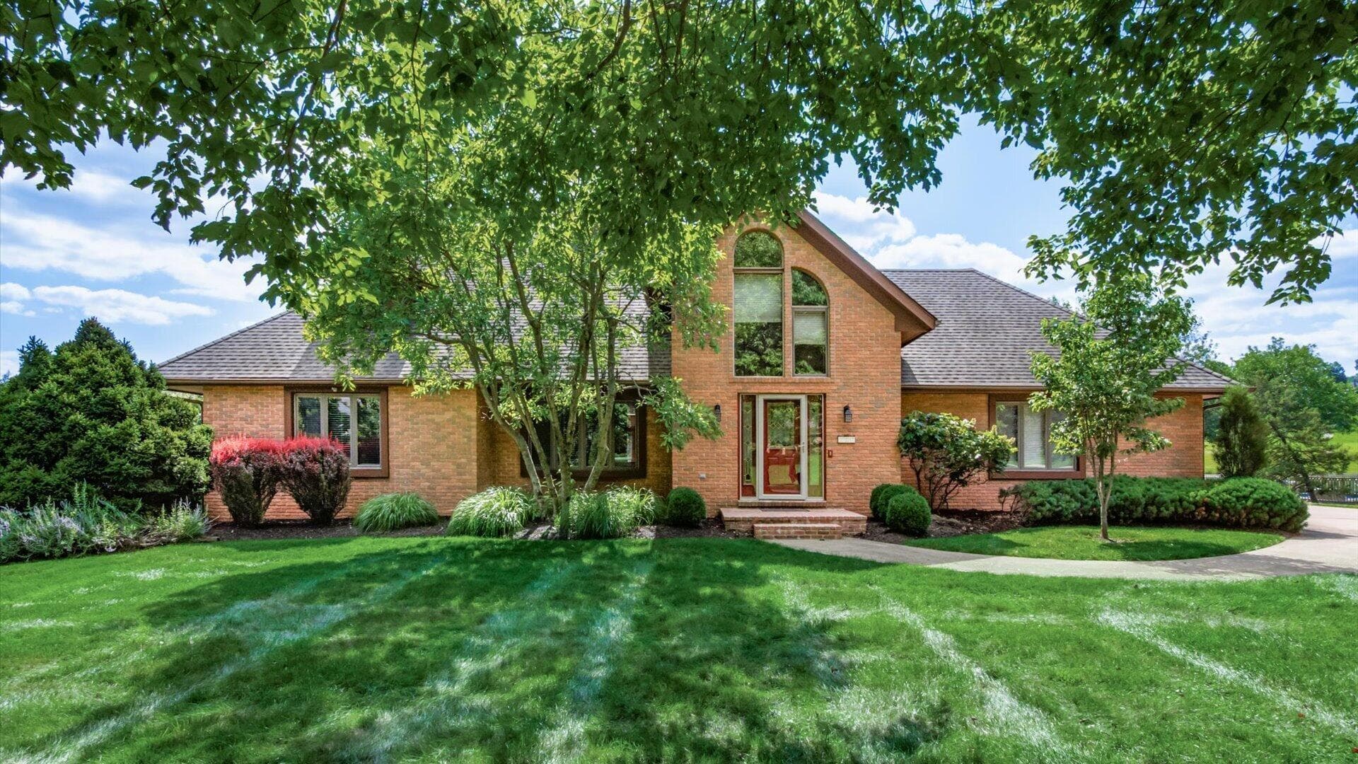 227 Bryn Du Drive, Granville, OH 43023