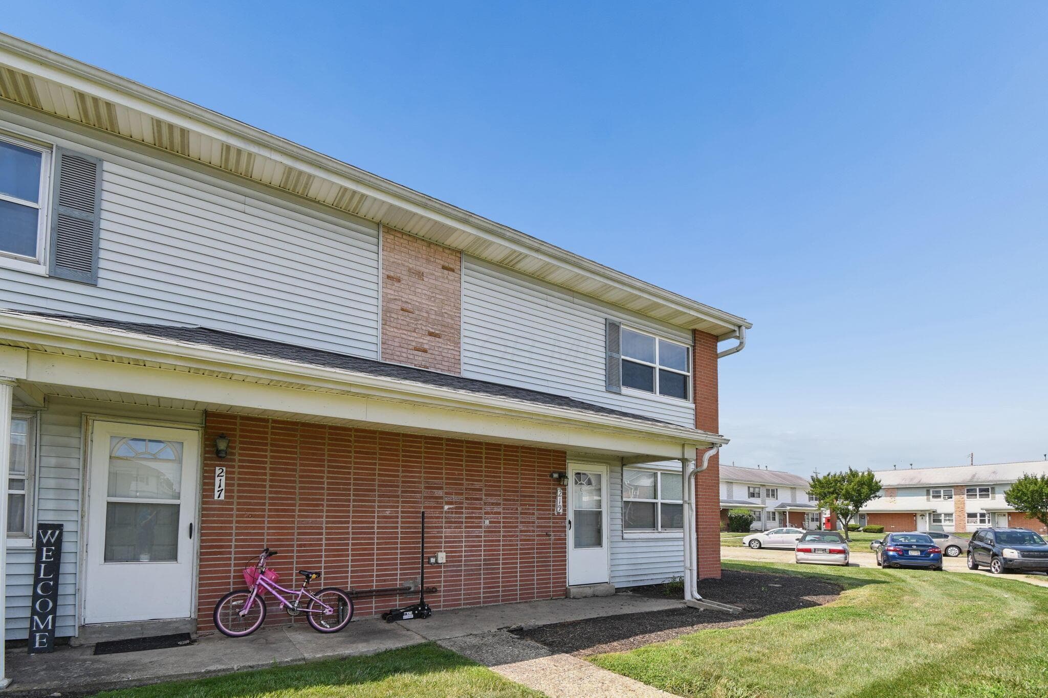 219 Buckeye Circle, Columbus, OH 43217