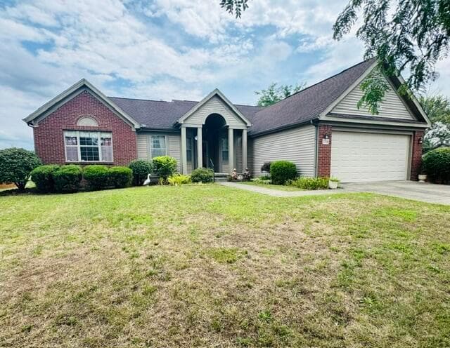 1716 Fern Trail Drive, Lancaster, OH 43130