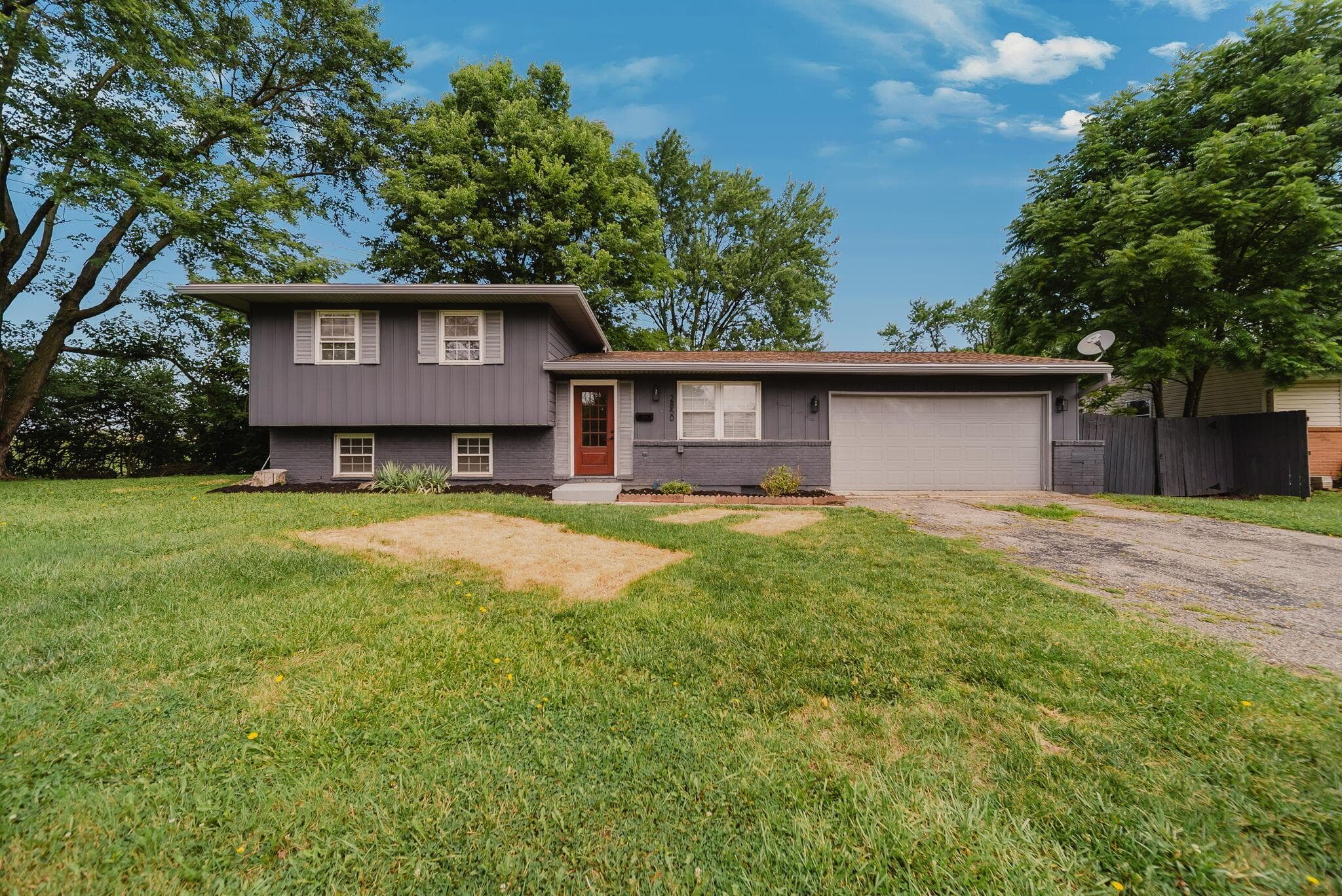 2850 Ravenswood Court, Columbus, OH 43232