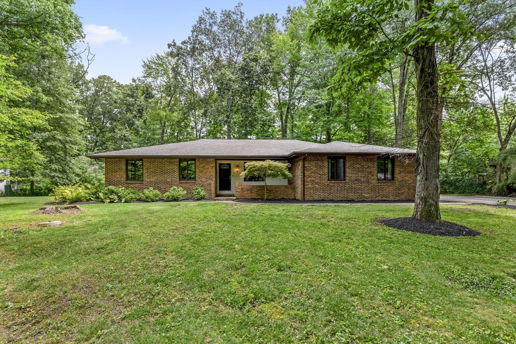 2660 Tally Ho Drive, Blacklick, OH 43004
