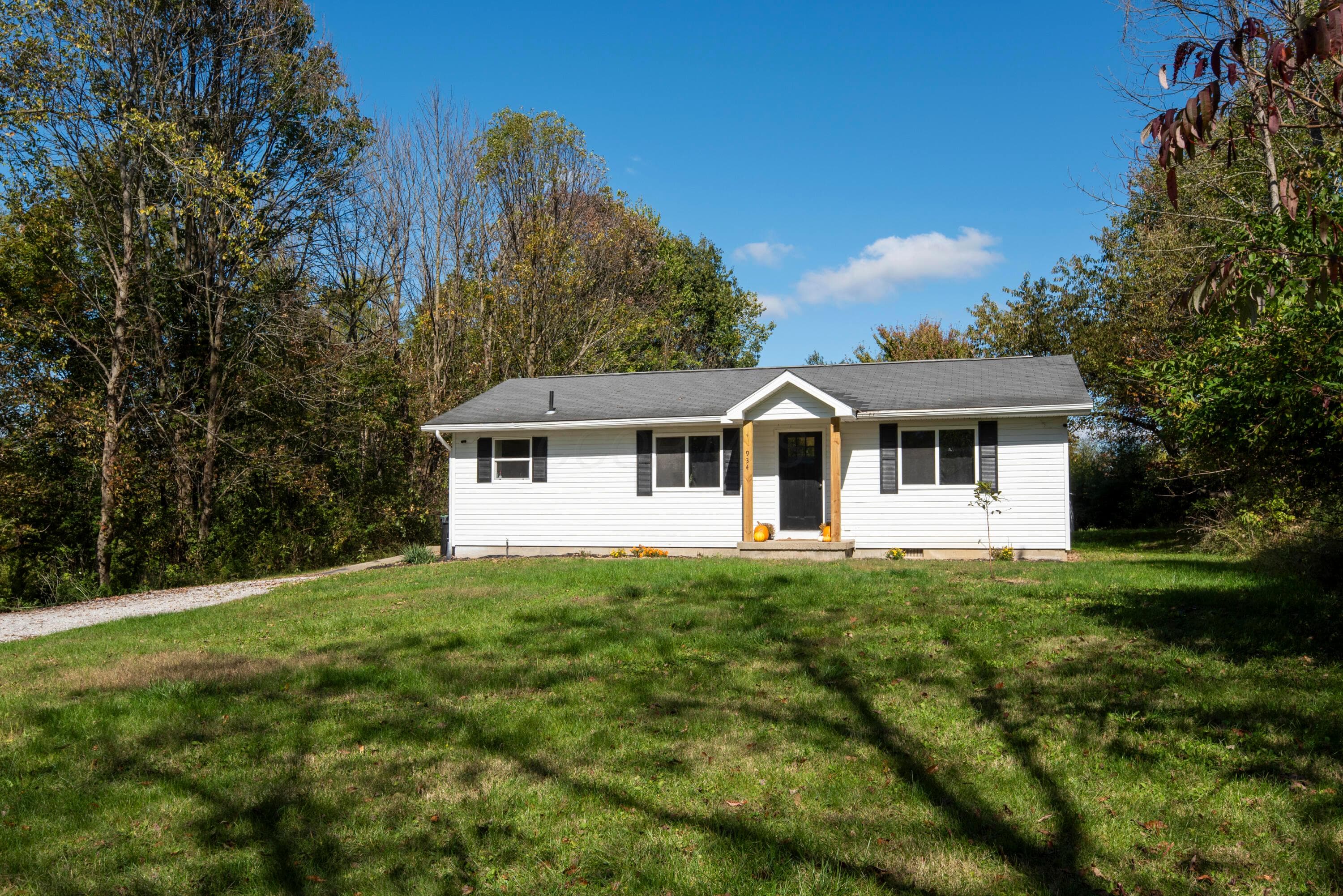 934 Winesap Drive, Howard, OH 43028