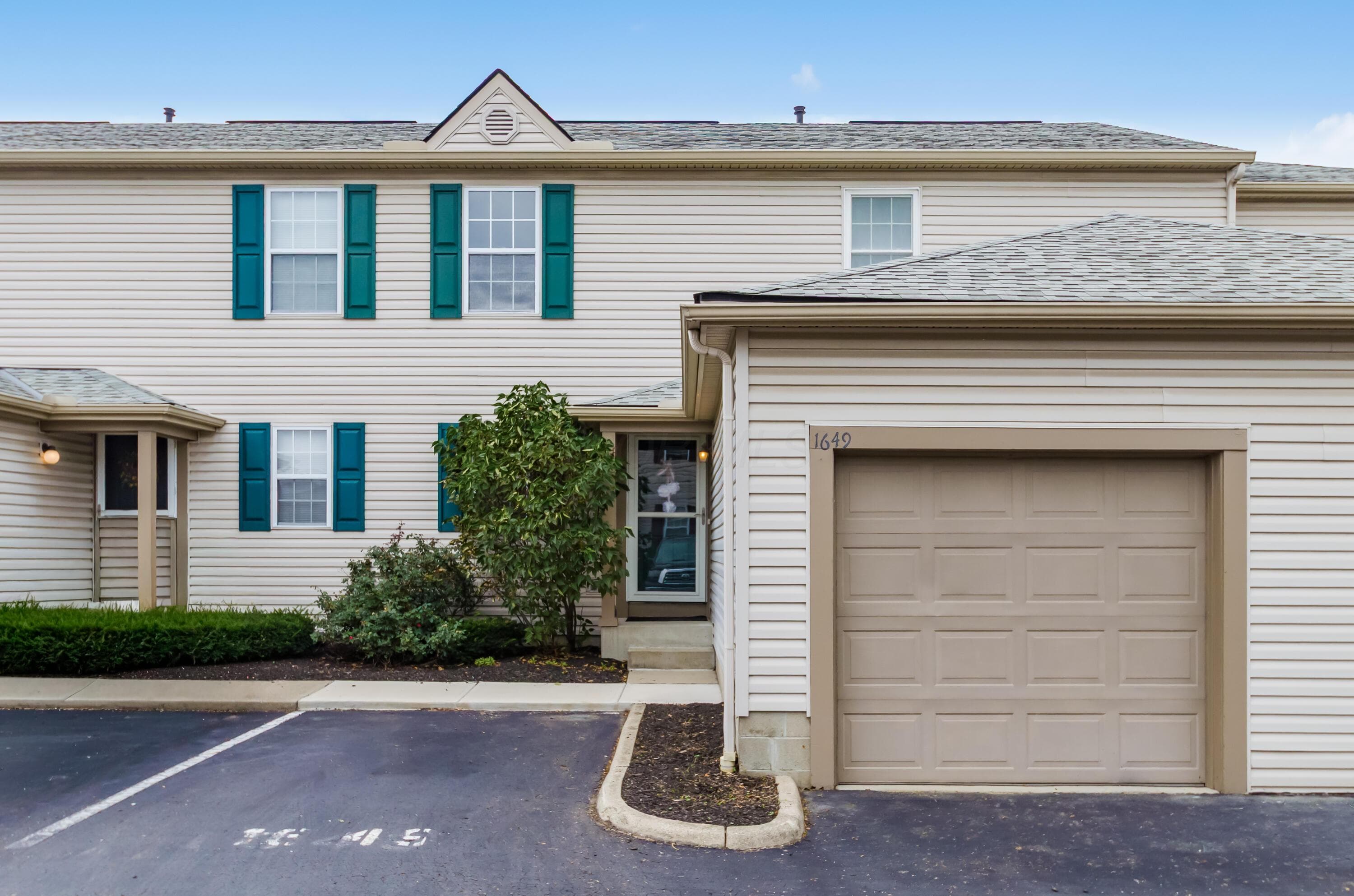 1649 Bennigan Drive #174D, Hilliard, OH 43026