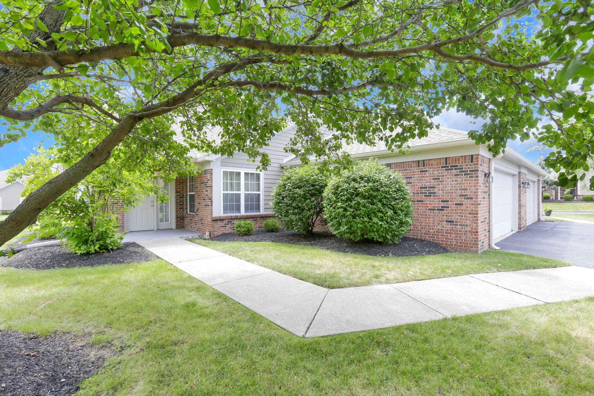 2252 Cove Landing, Grove City, OH 43123
