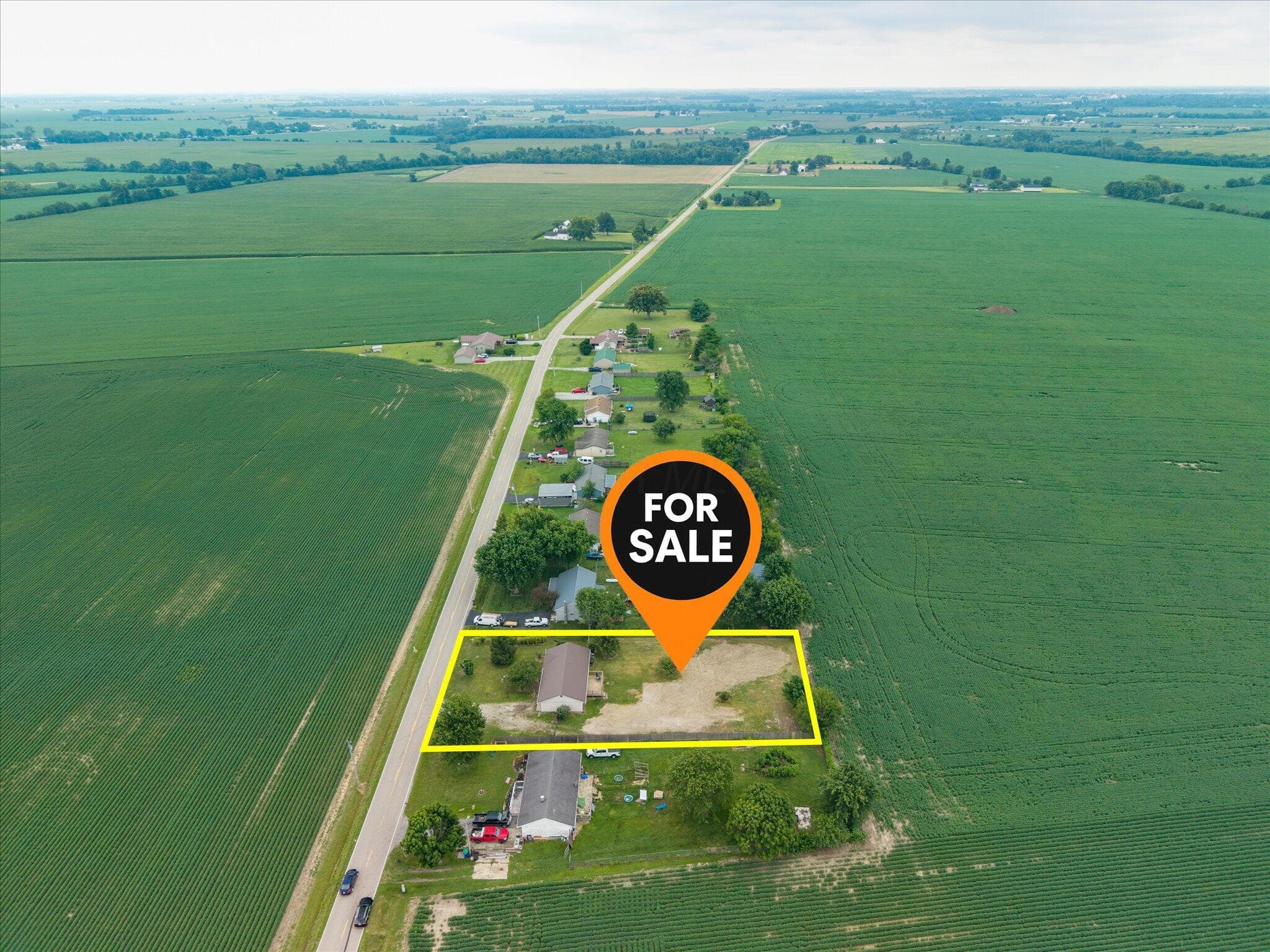 7725 White Oak Road NE, Bloomingburg, OH 43106