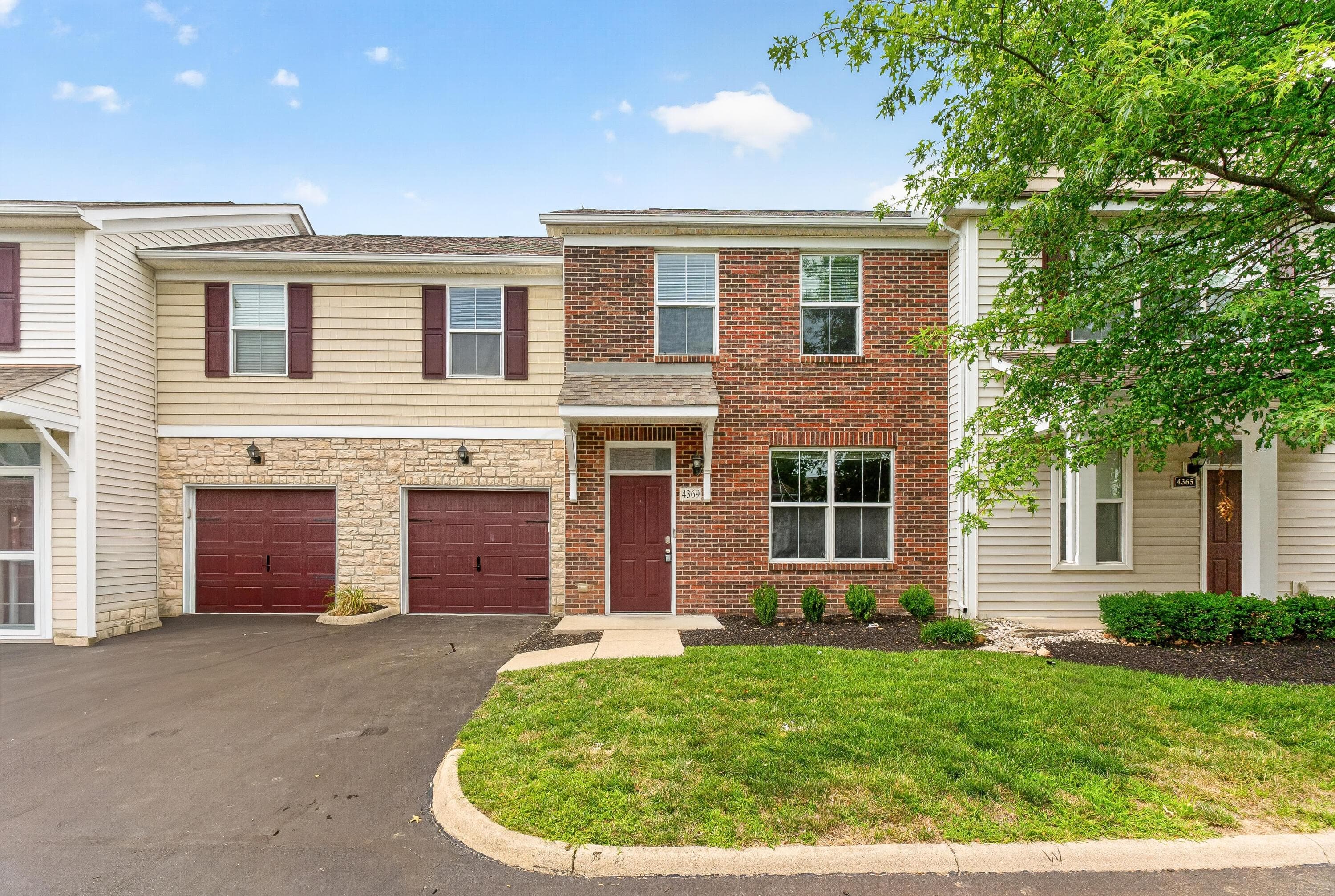 4369 Club Trail Lane #9, Grove City, OH 43123