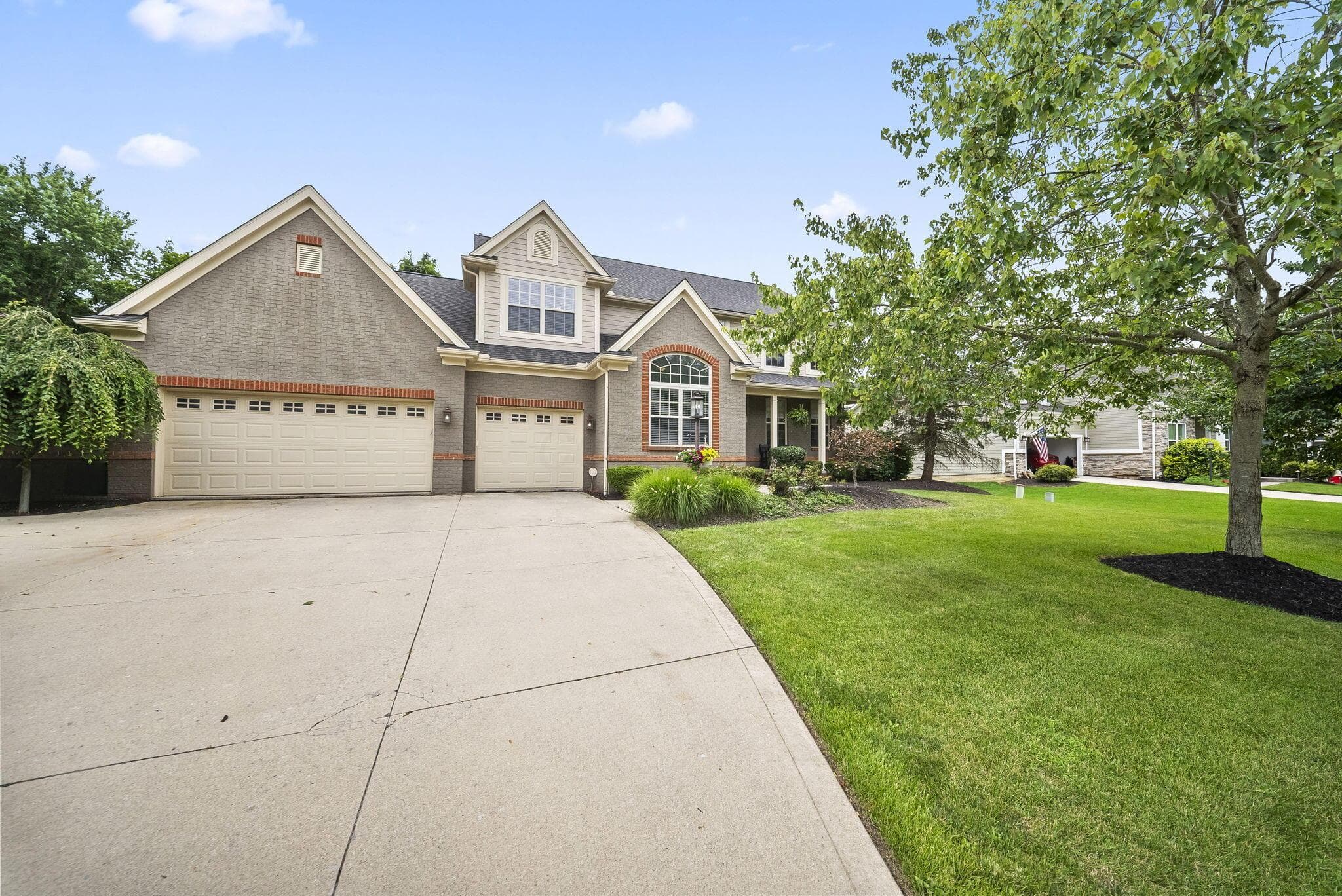 1858 Hazelwood Drive, Pataskala, OH