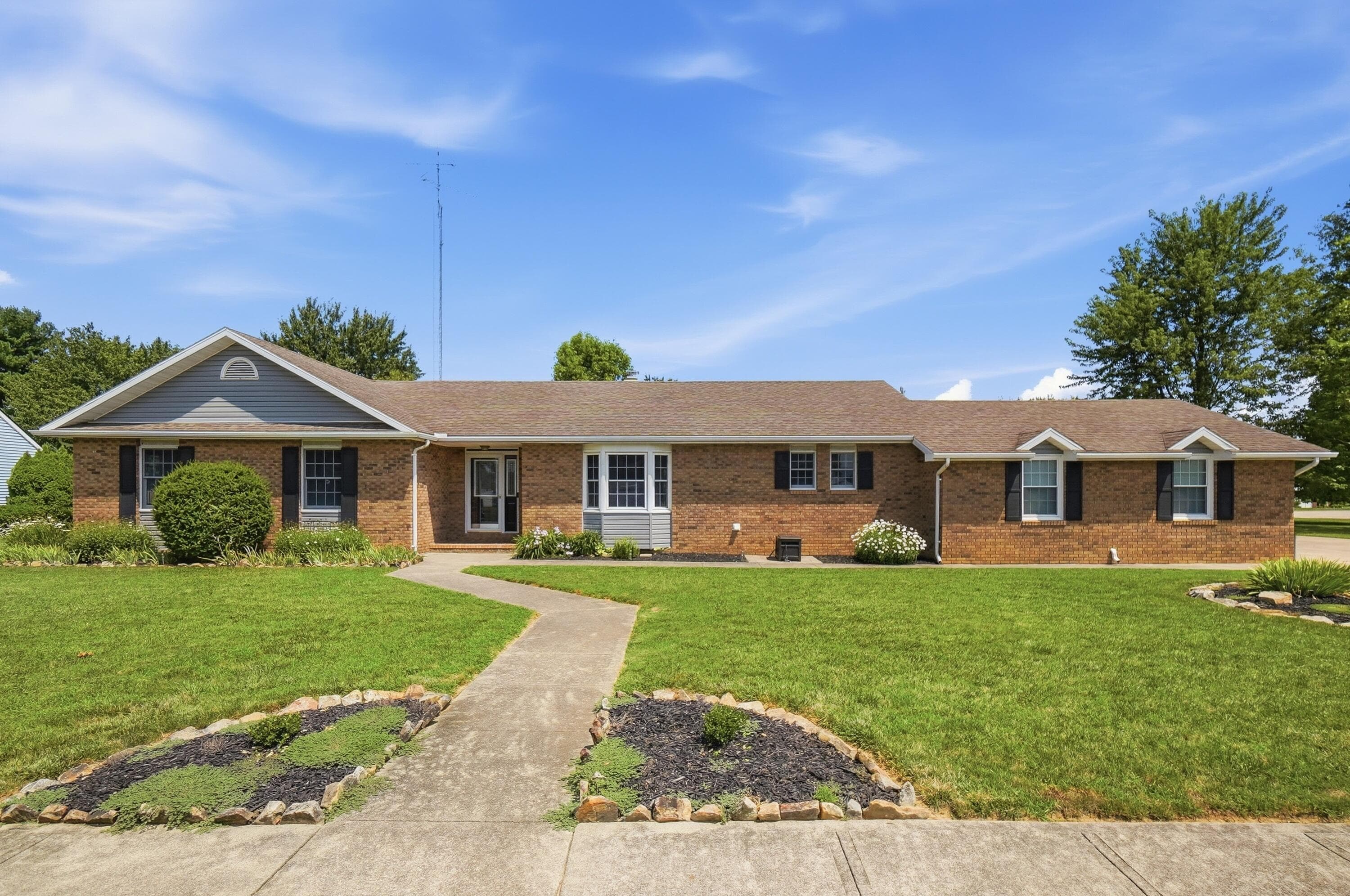1104 Farmington Lane, Washington Court House, OH 43160
