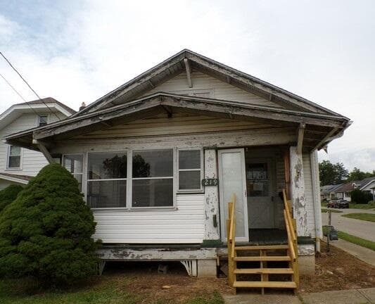 219 Lexington Avenue, Mansfield, OH 44907