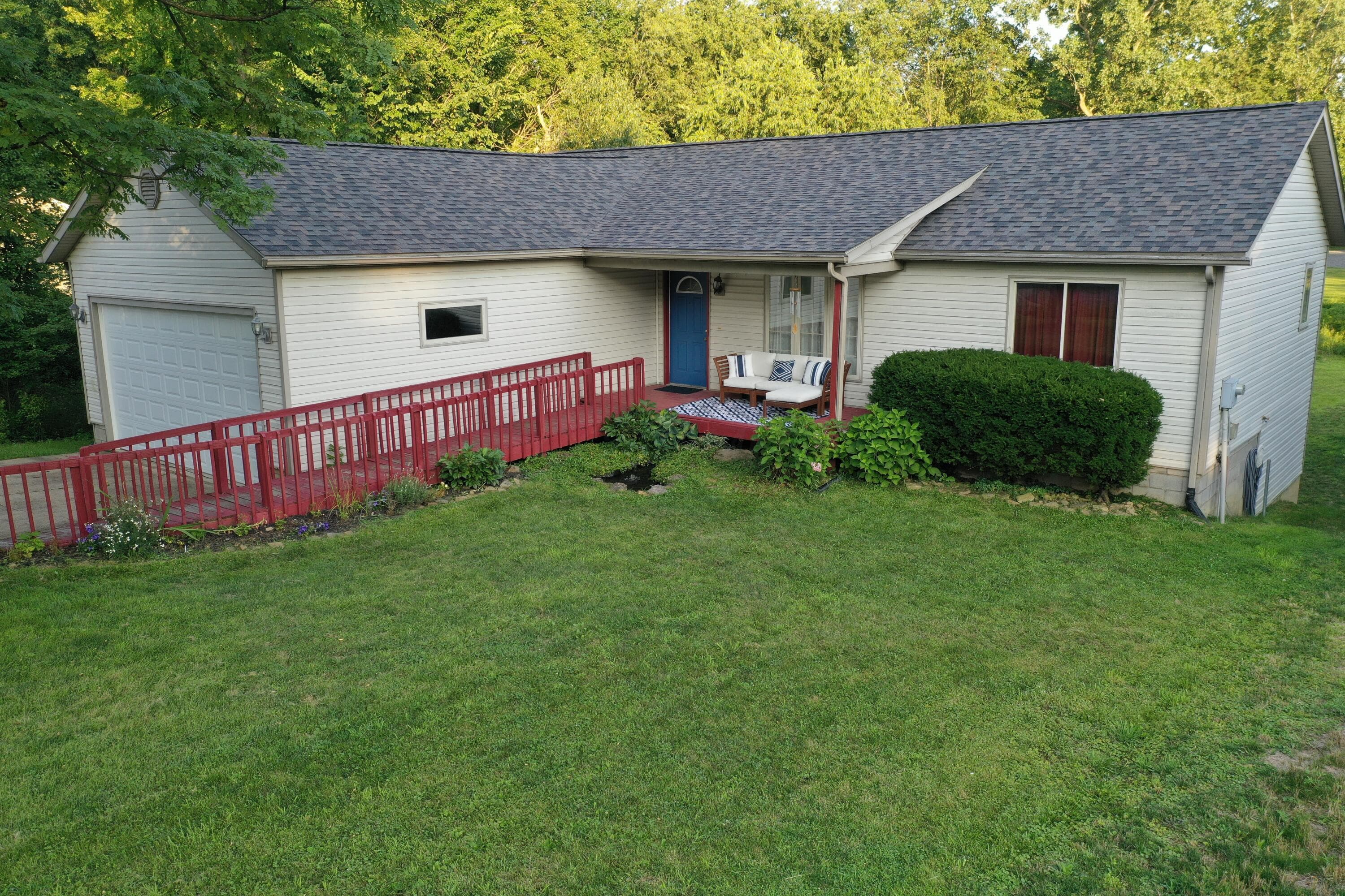 177 Lakeview Heights Drive, Howard, OH 43028