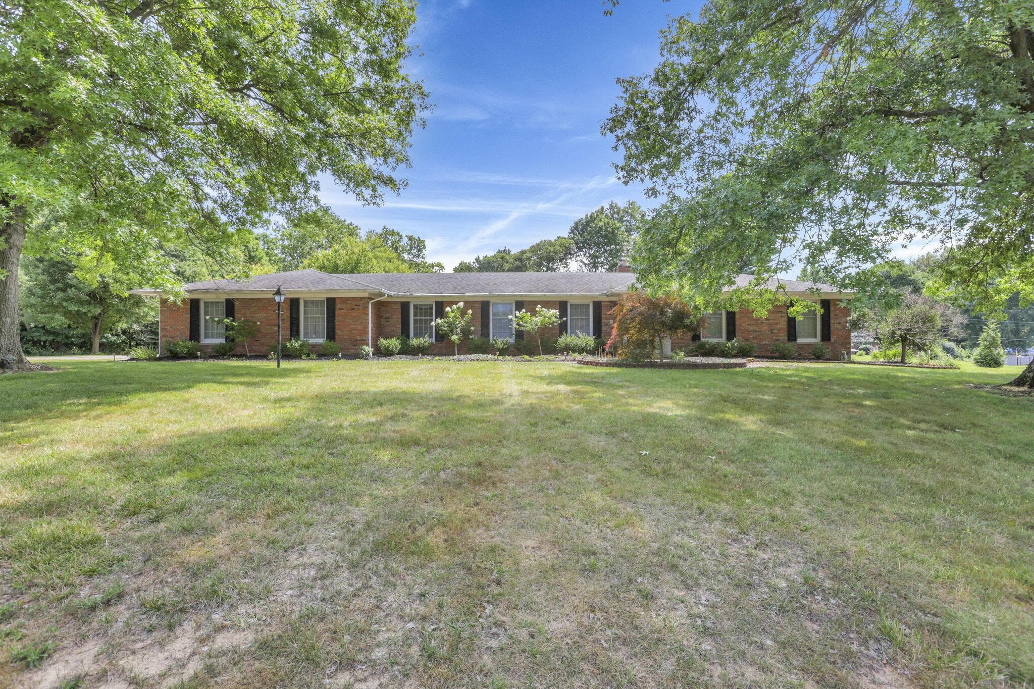 1882 Rosewood NE, Lancaster, OH 43130