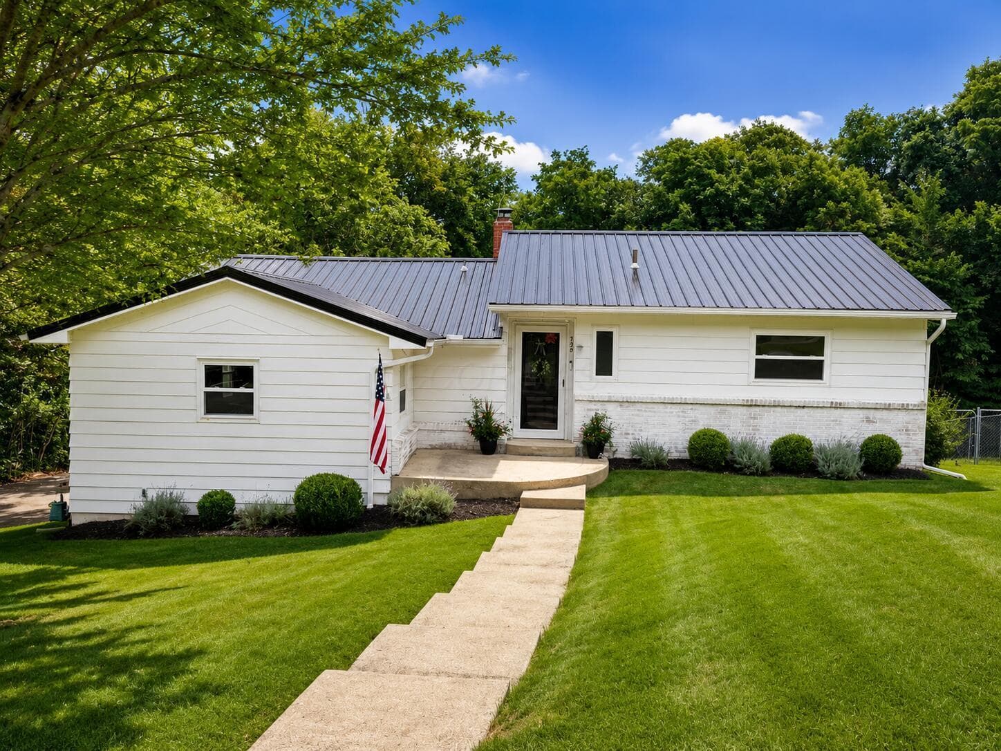 729 Glenwood Drive, Logan, OH 43138