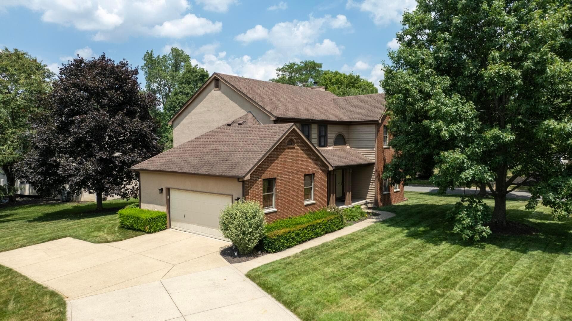 1392 Bingham Mills Drive, New Albany, OH 43054