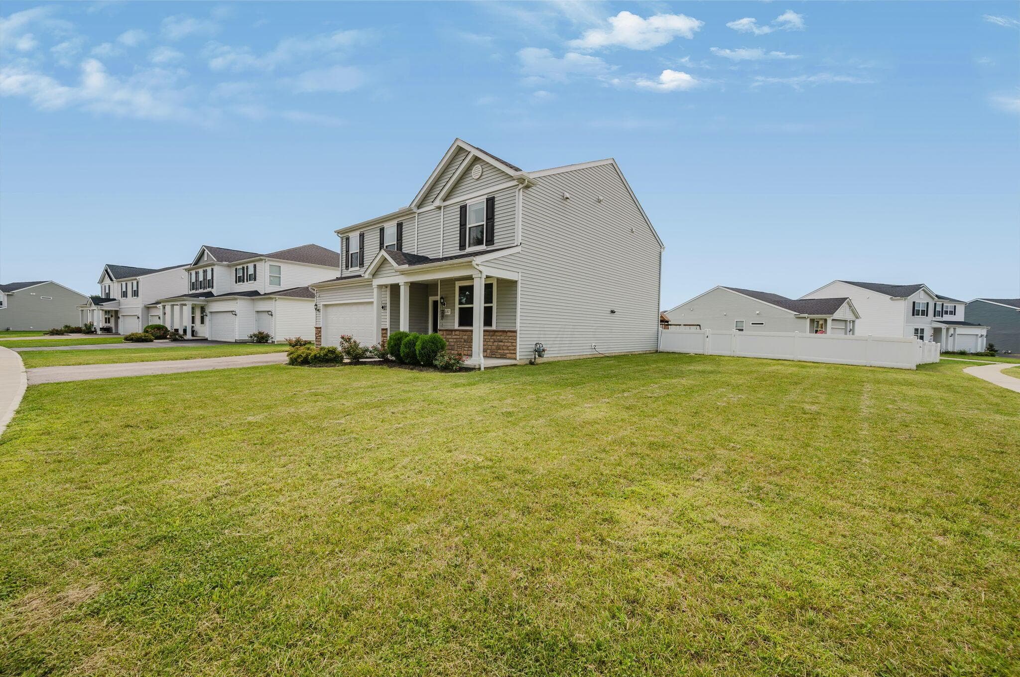 1187 Lake Forest Drive, Hebron, OH 43025
