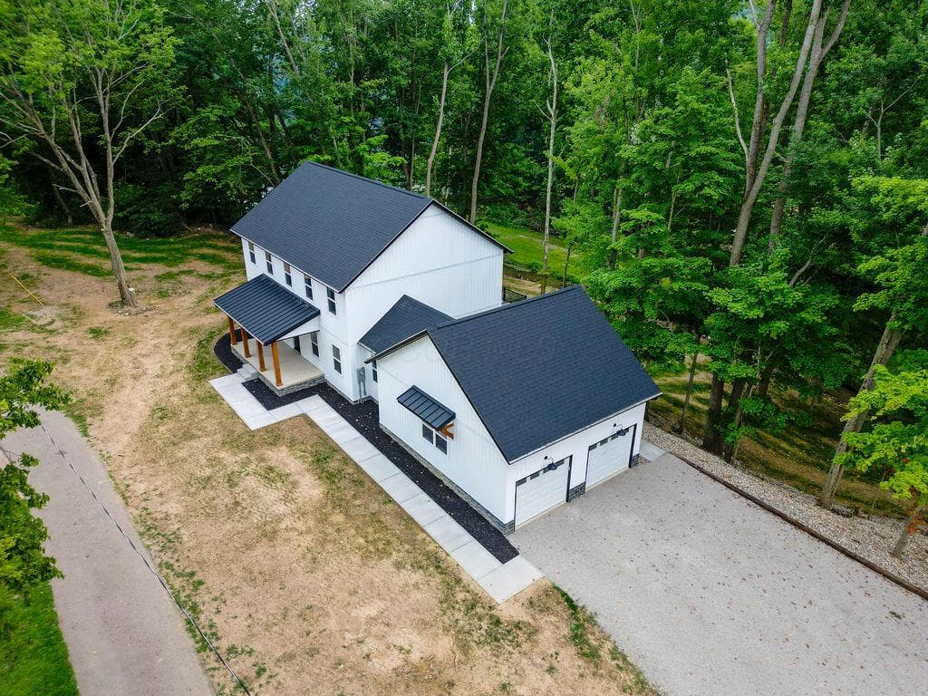 124 E Walnut Street, Chesterville, OH 43317