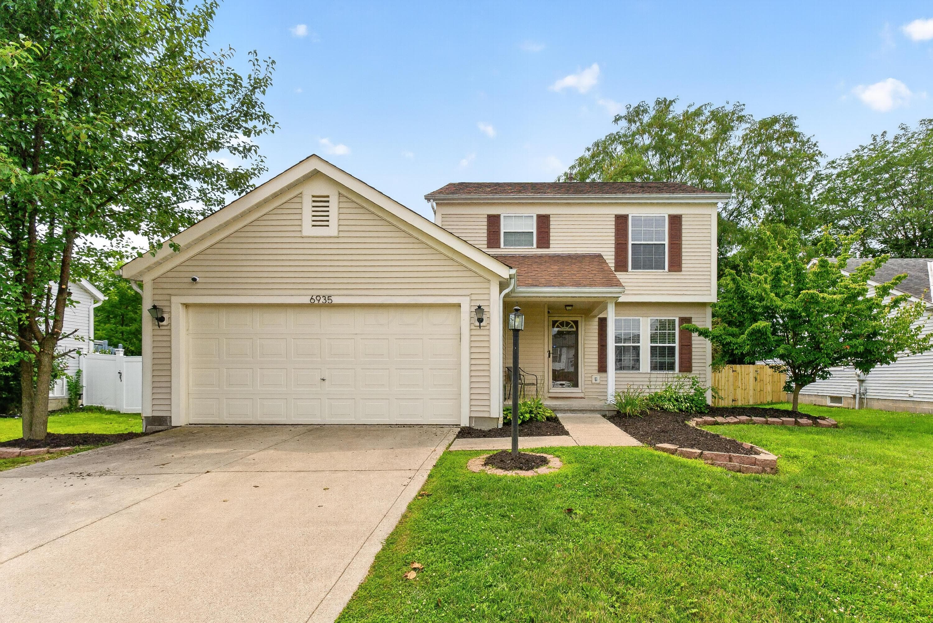 6935 Woody Court, Canal Winchester, OH 43110