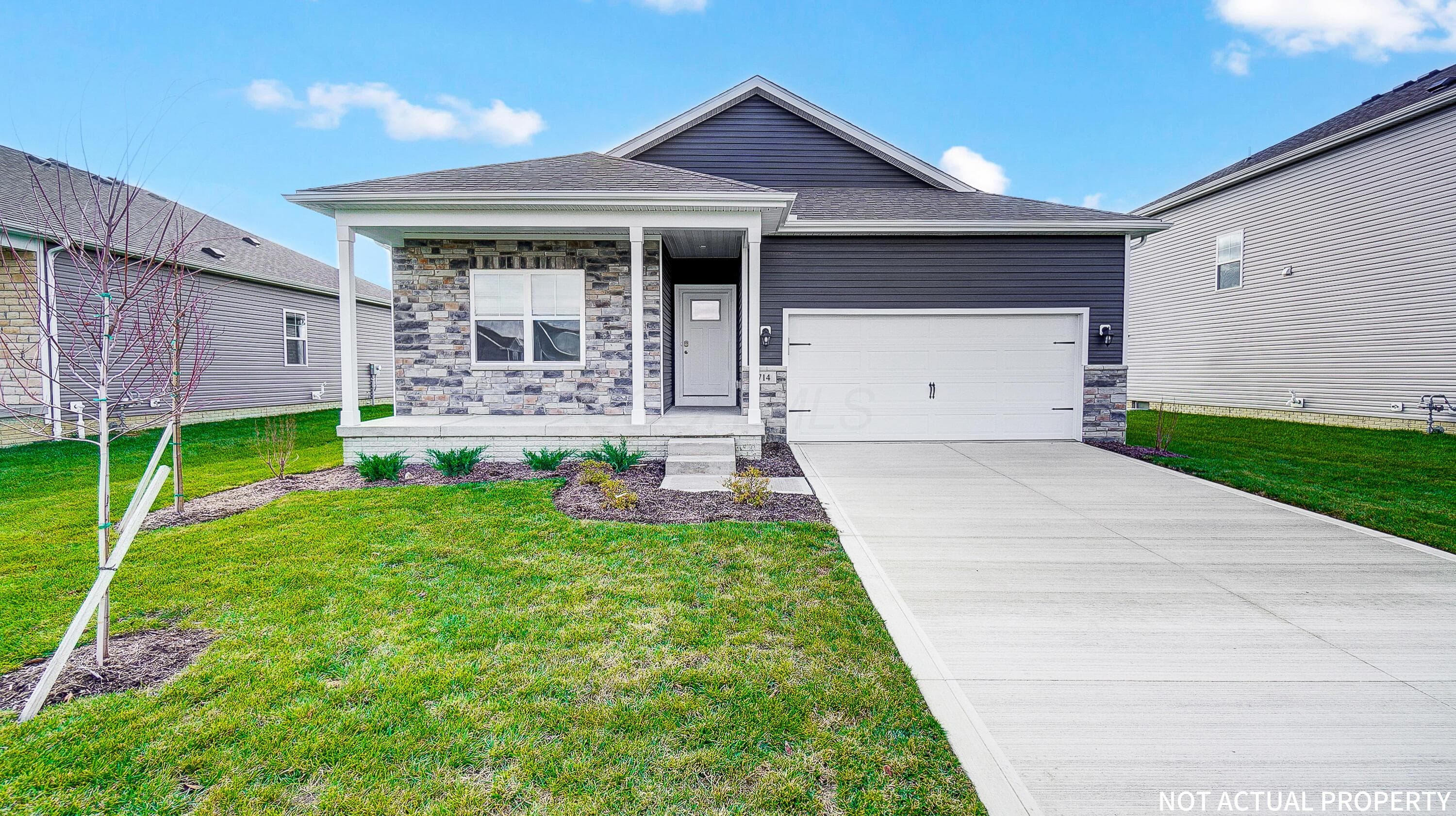 1185 Sherwood Loop, Bellefontaine, OH 43311