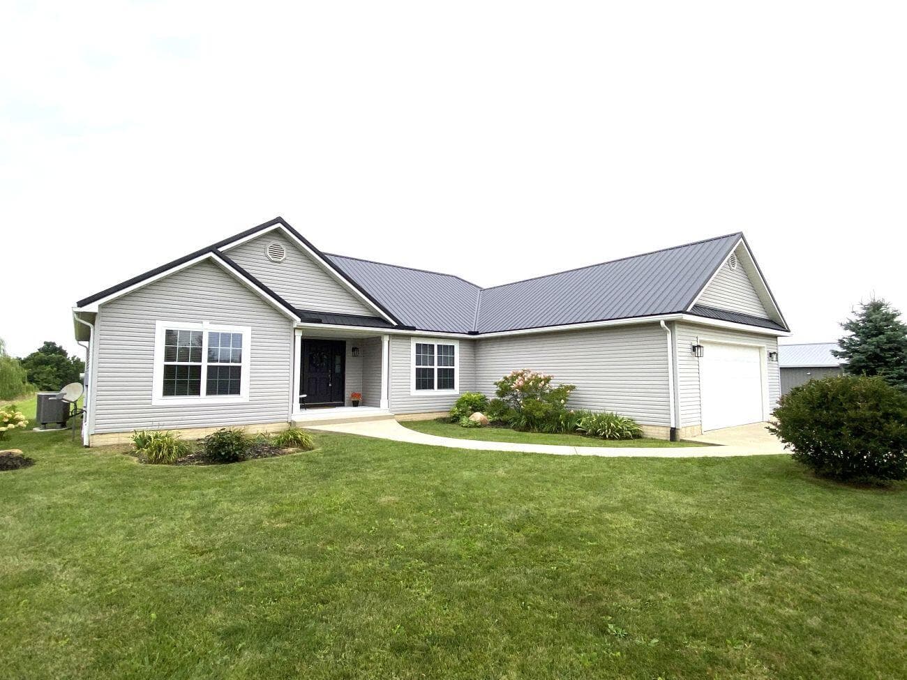 7347 County Road 10, Zanesfield, OH 43360