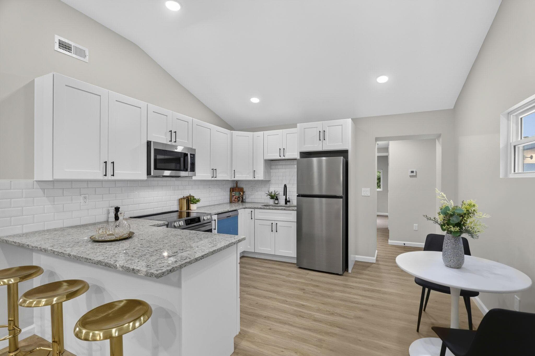 1240 Manor Drive, Columbus, OH 43232