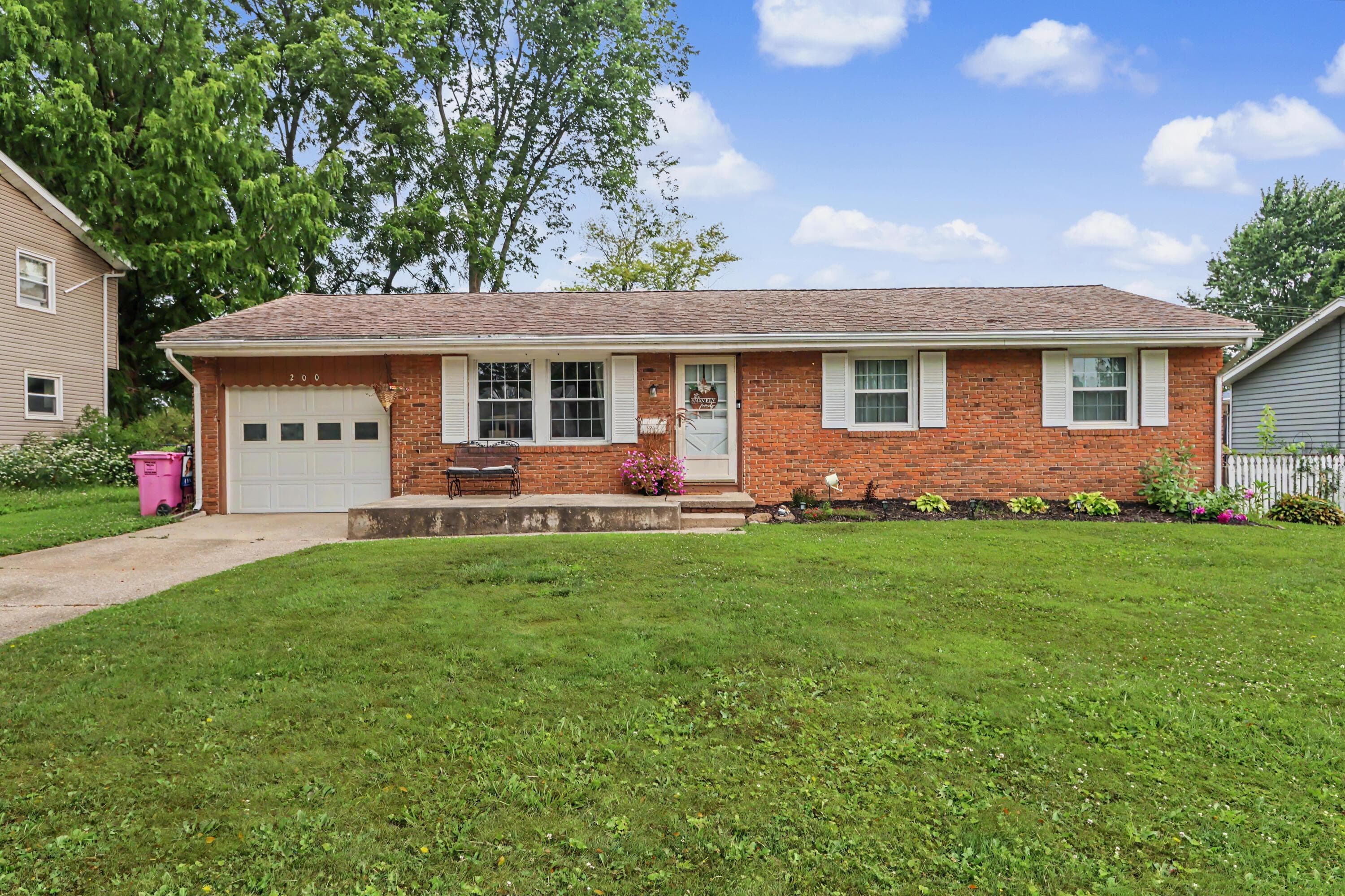 200 Essex Road, Lexington, OH 44904